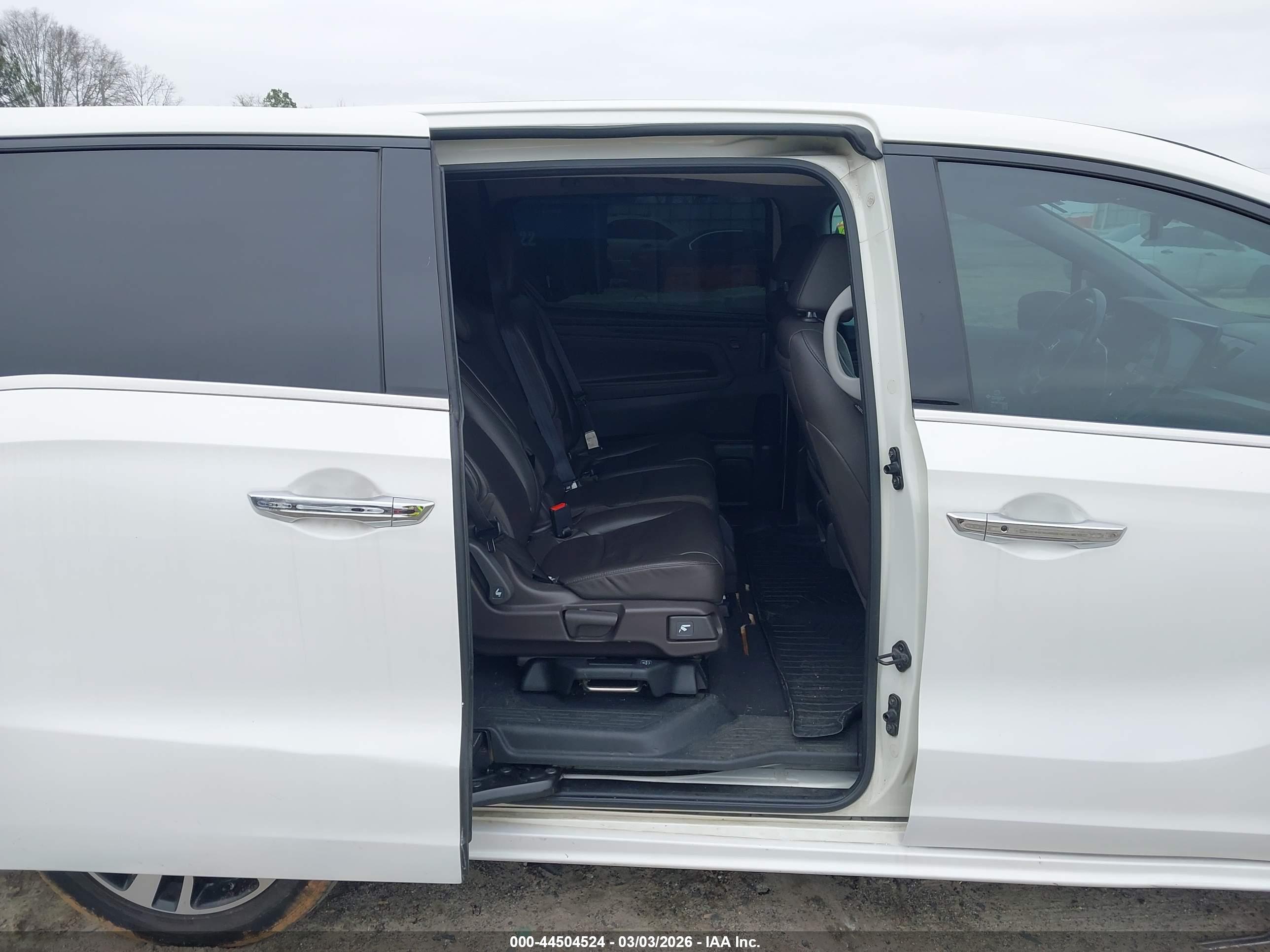 HONDA ODYSSEY image 8