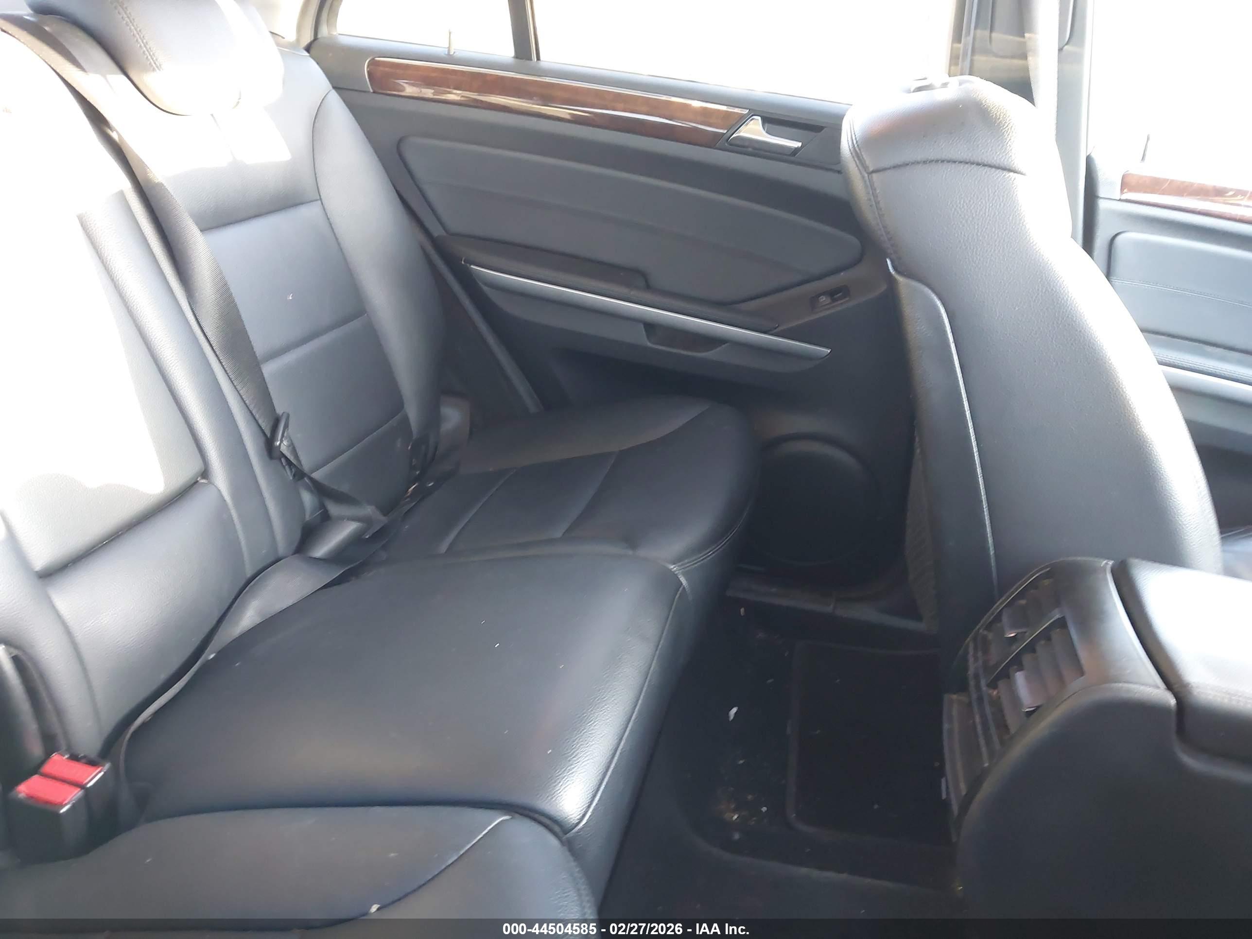 MERCEDES-BENZ ML image 8