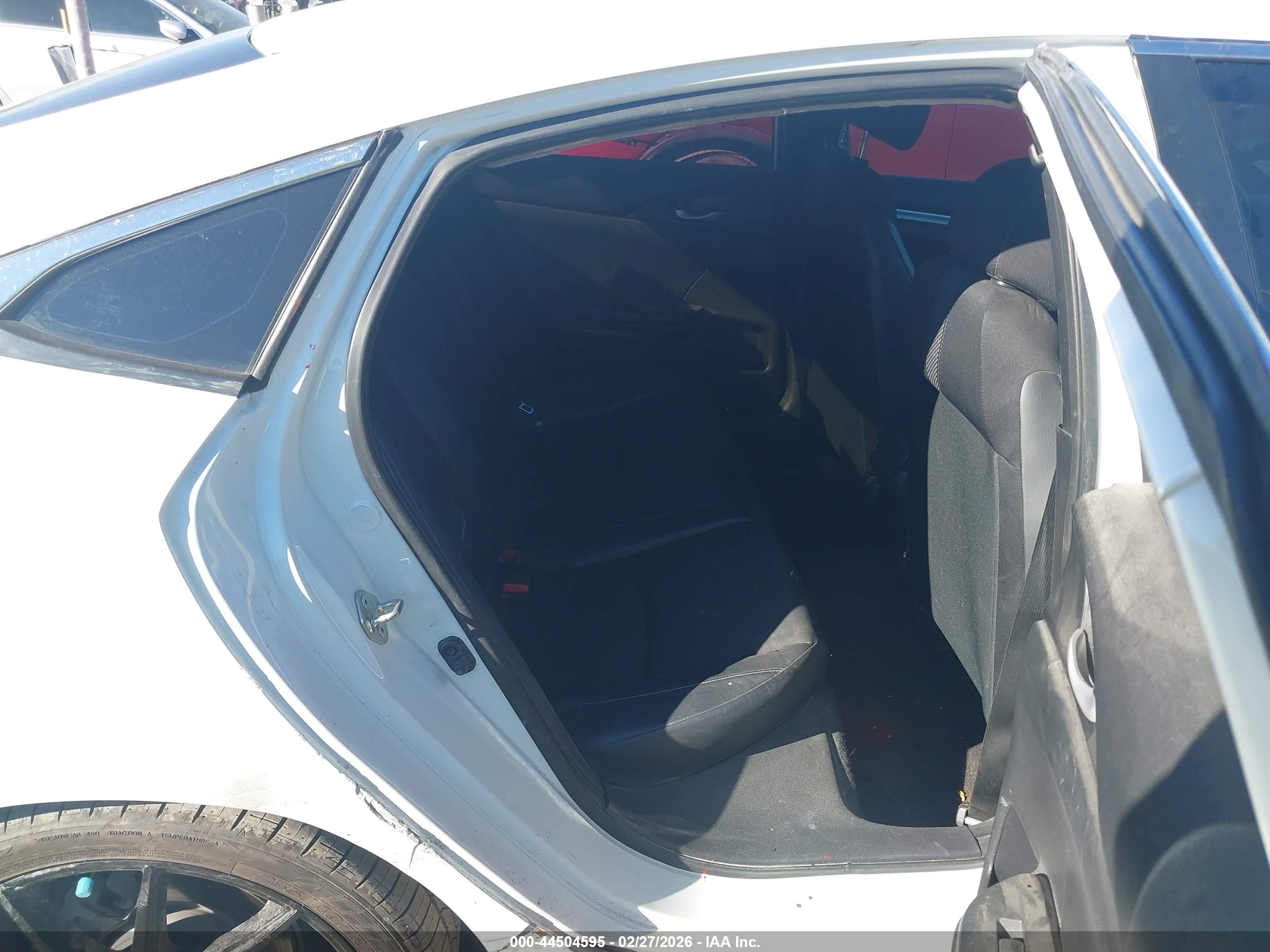 HONDA CIVIC image 8