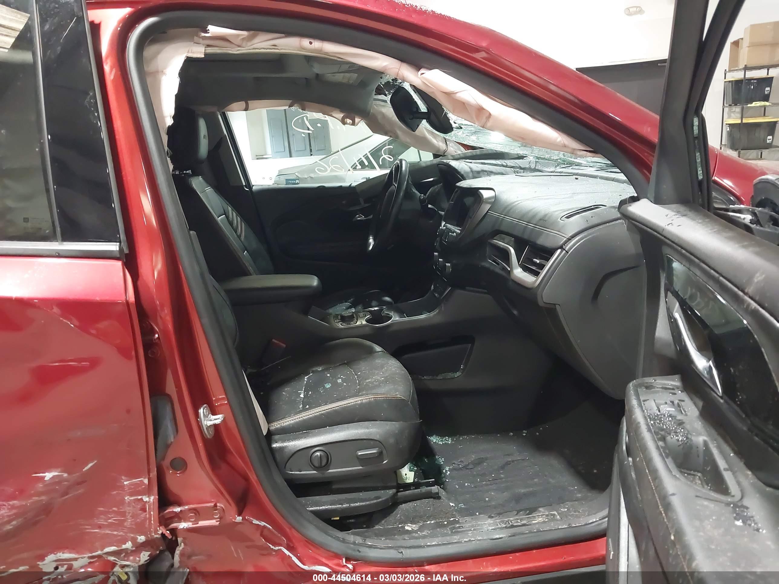 GMC TERRAIN image 5