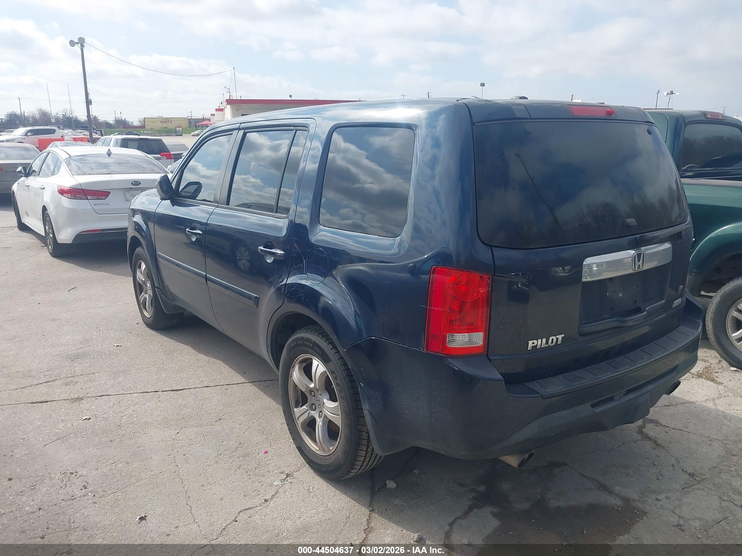 HONDA PILOT image 3