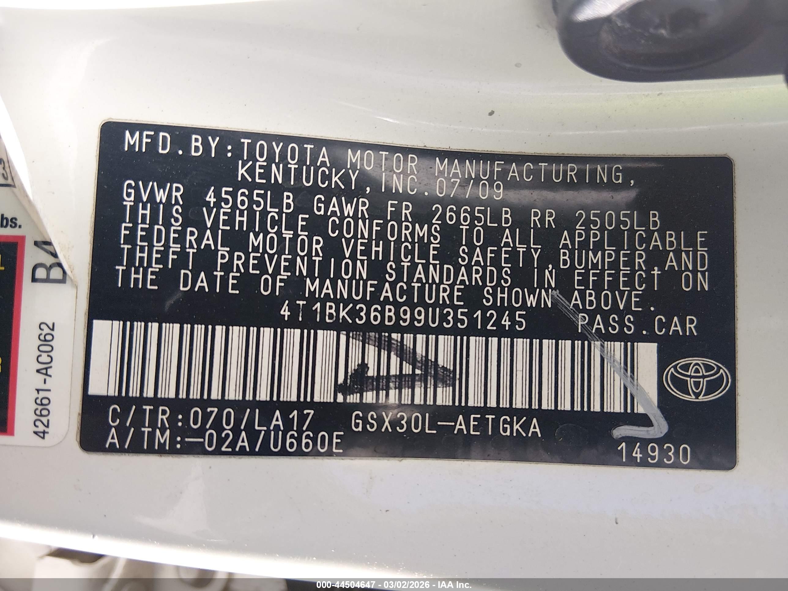 TOYOTA AVALON image 9