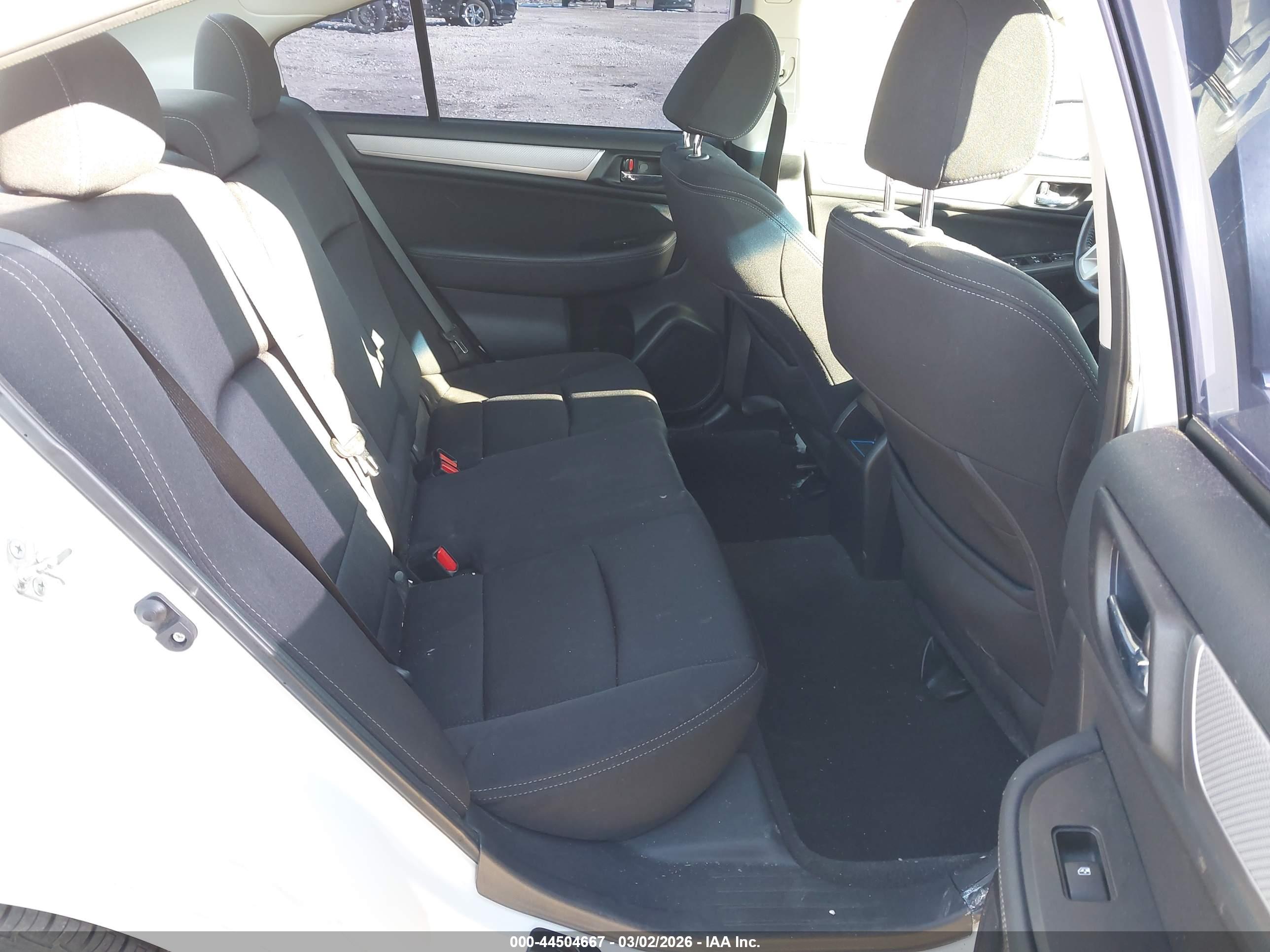 SUBARU LEGACY image 8
