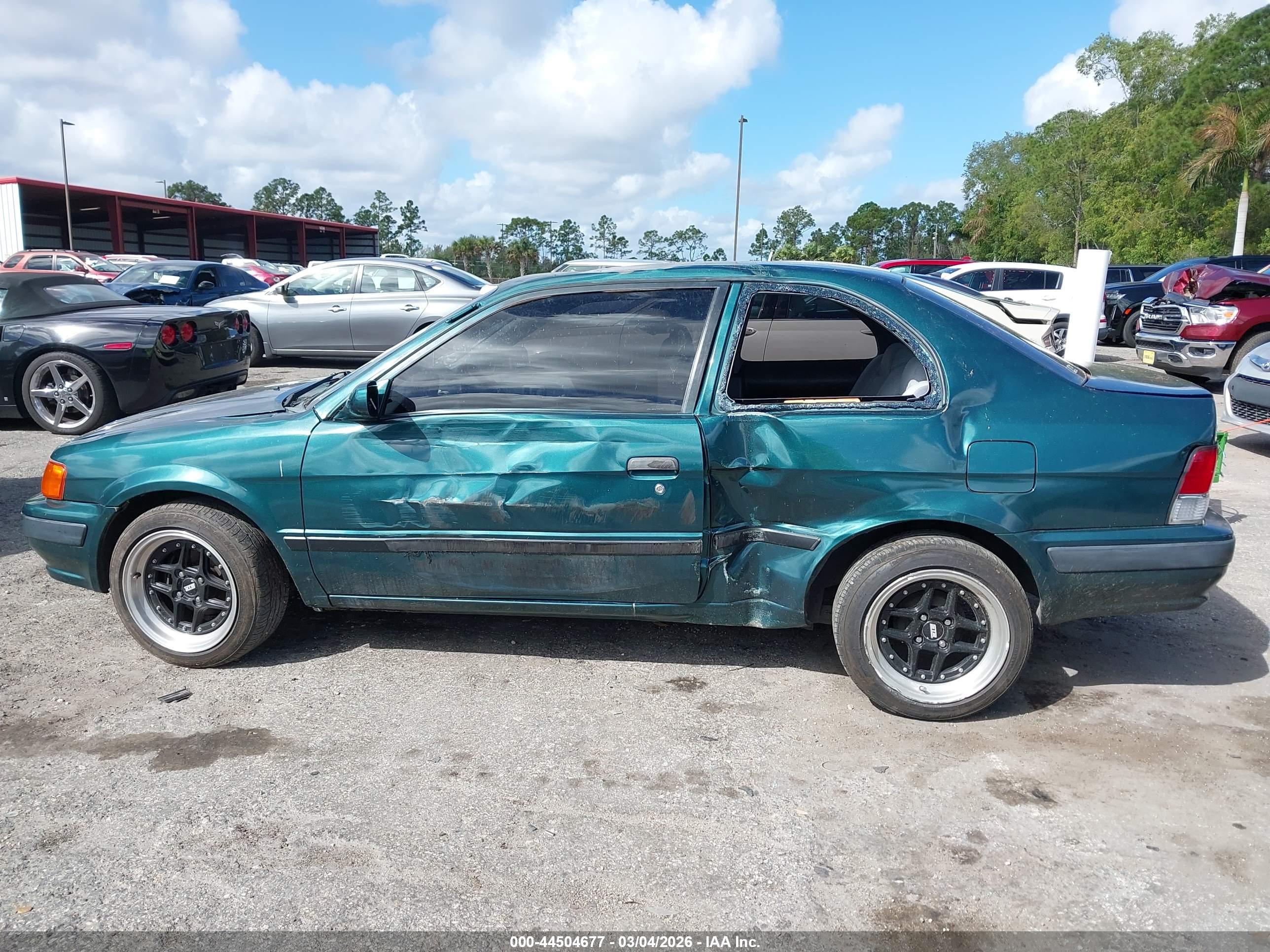 TOYOTA TERCEL image 6