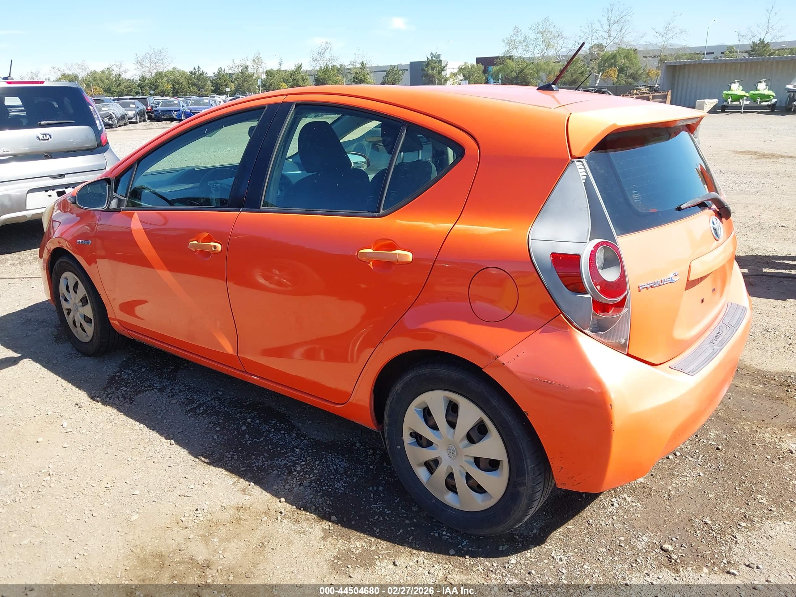 TOYOTA PRIUS image 3