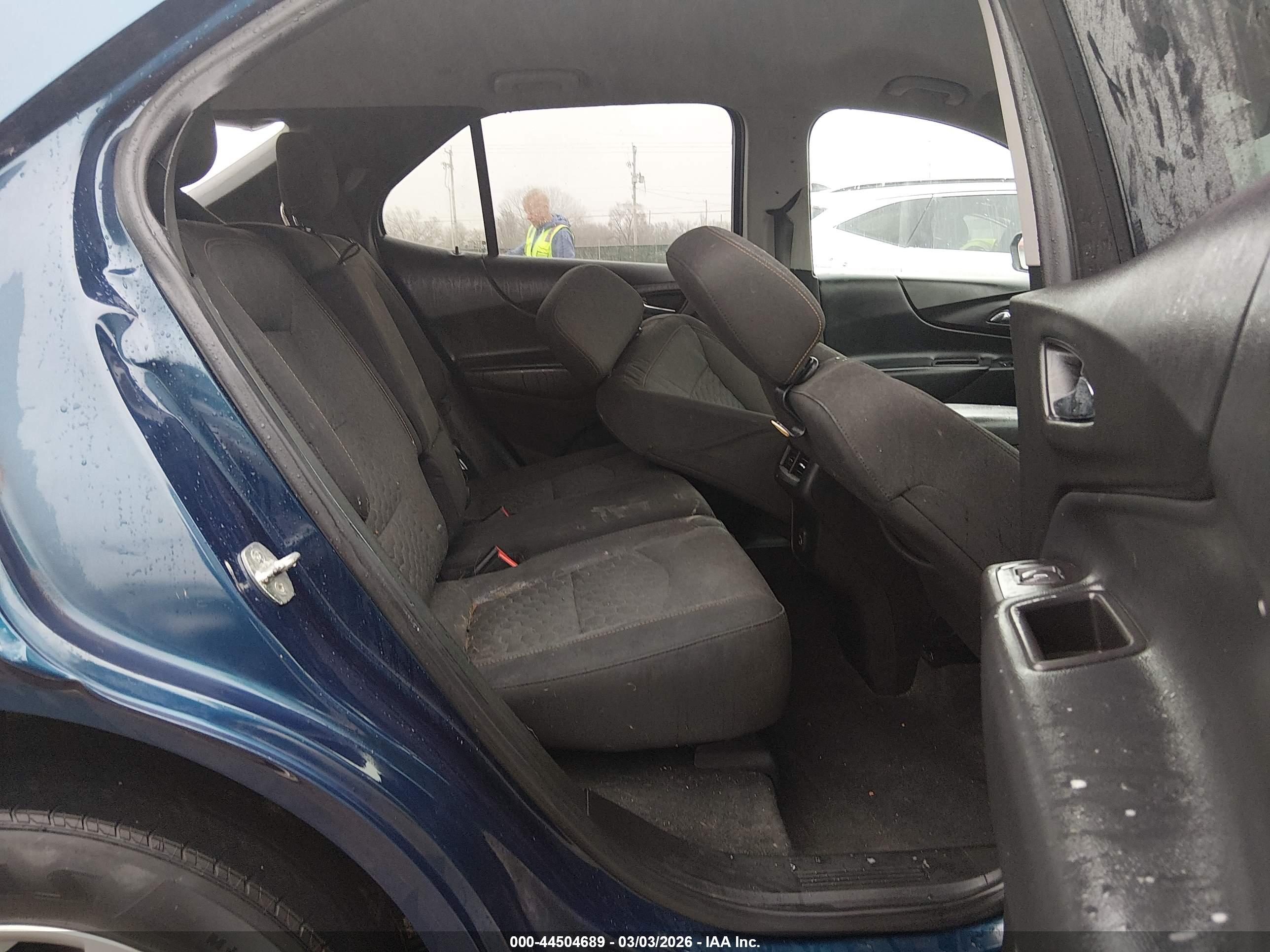 CHEVROLET EQUINOX image 8