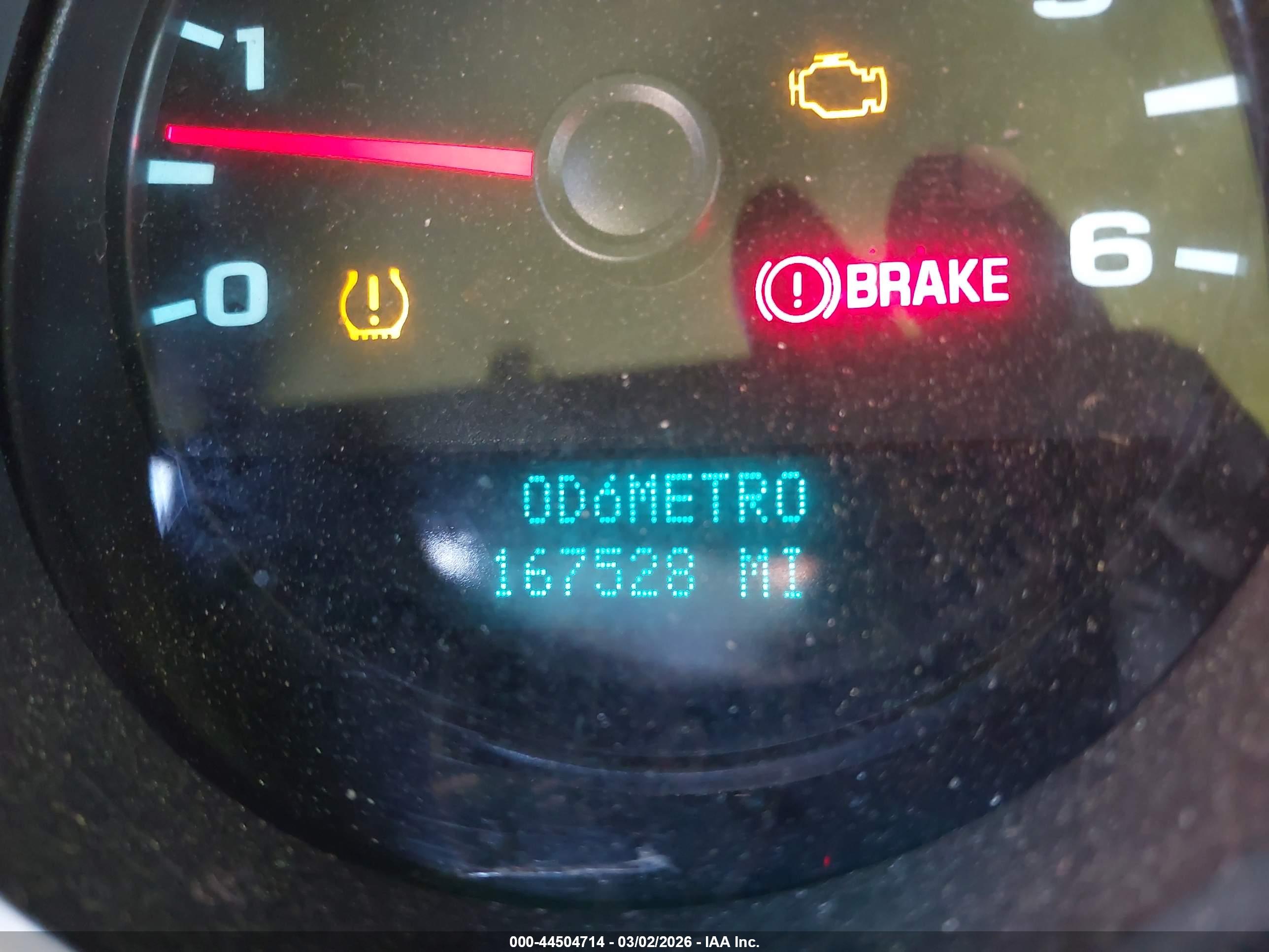 CHEVROLET SILVERADO image 7