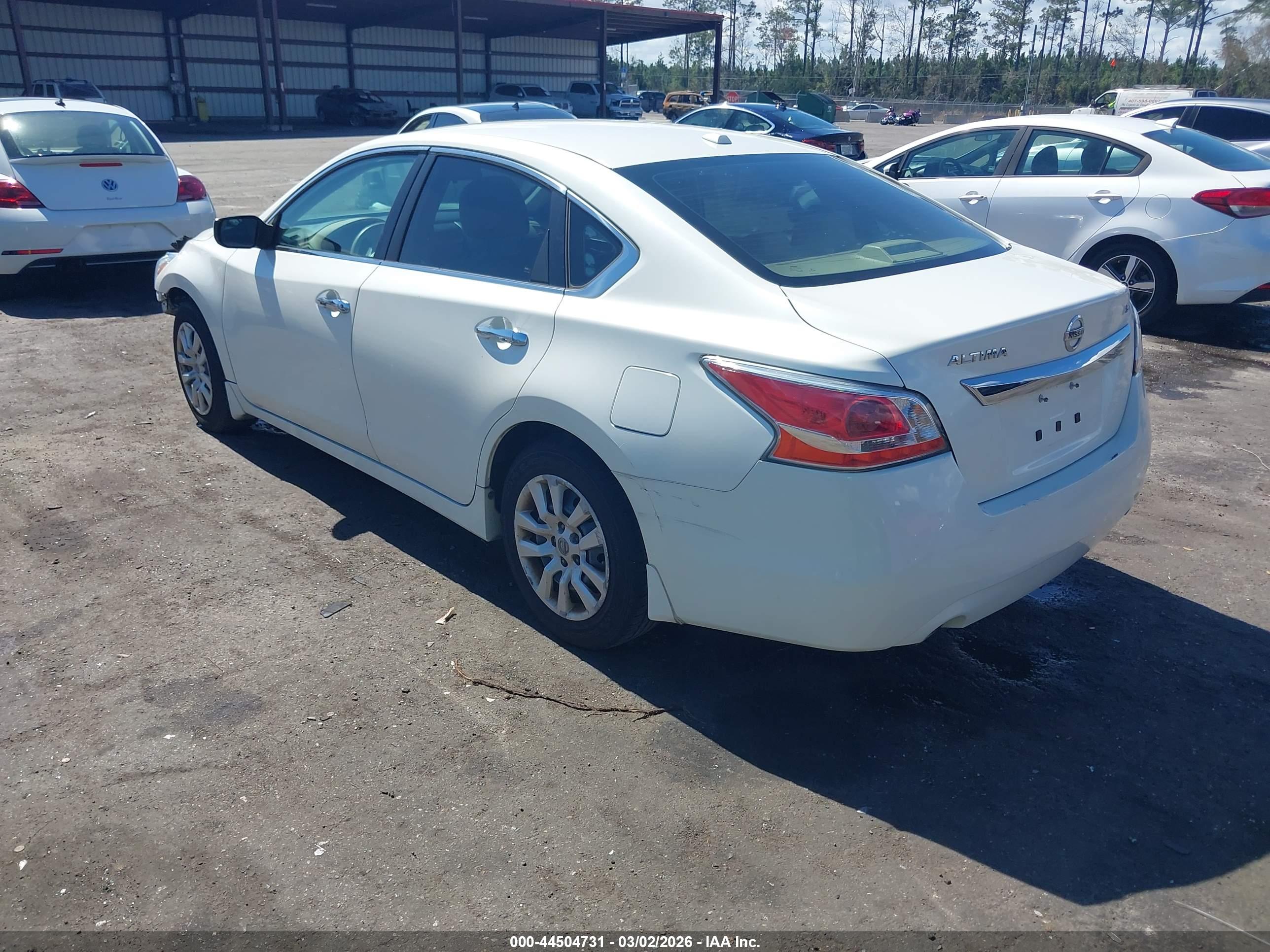 NISSAN ALTIMA image 3