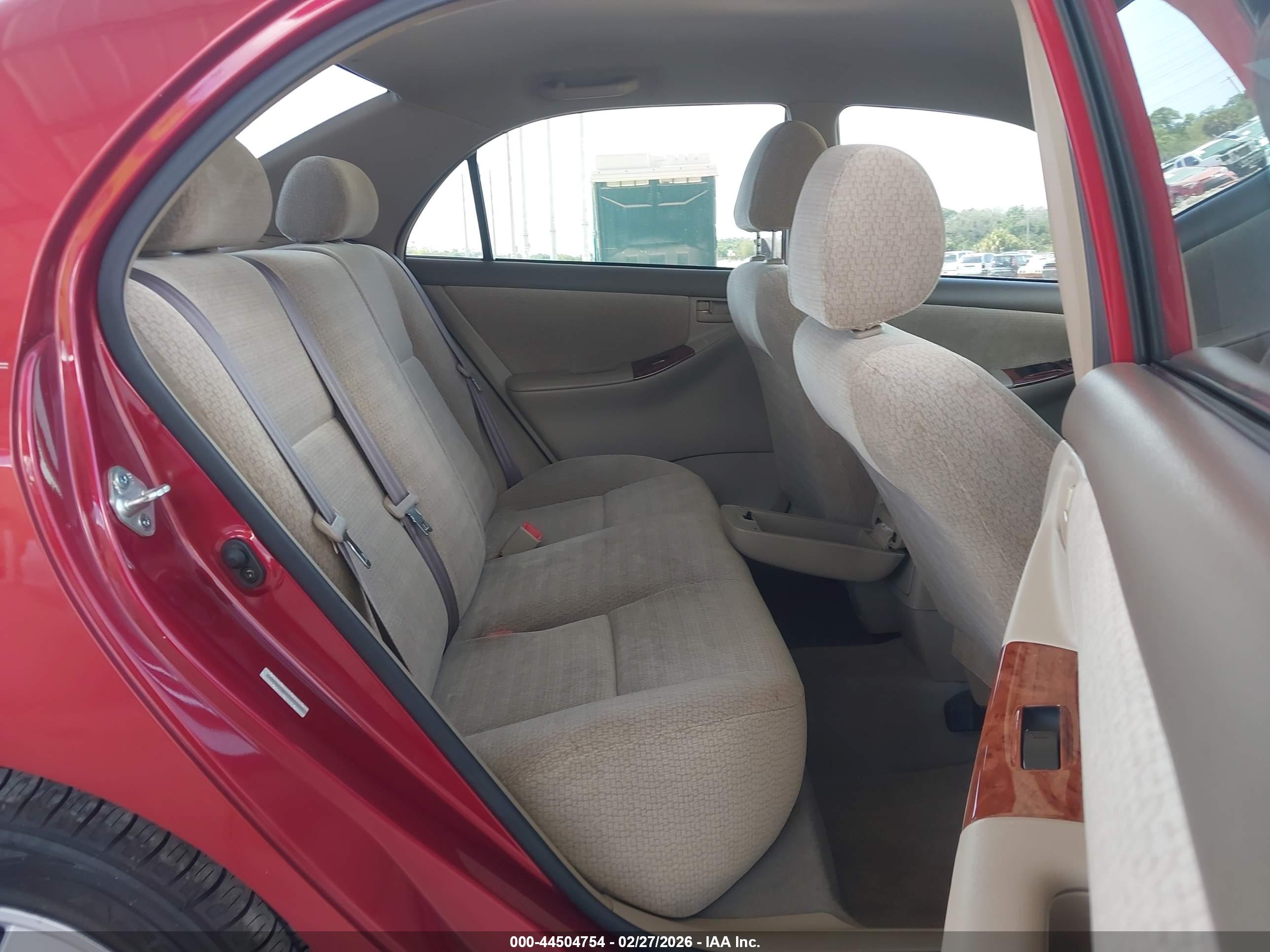 TOYOTA COROLLA image 8