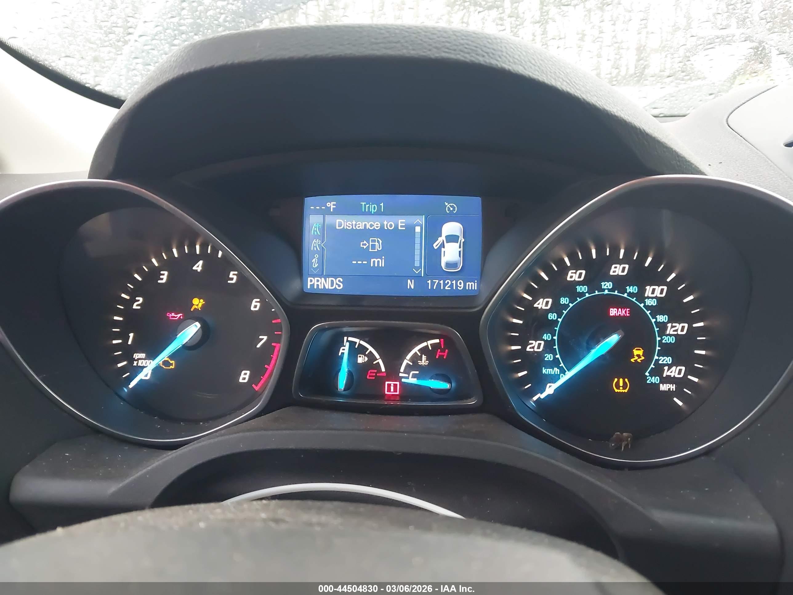 FORD ESCAPE image 7