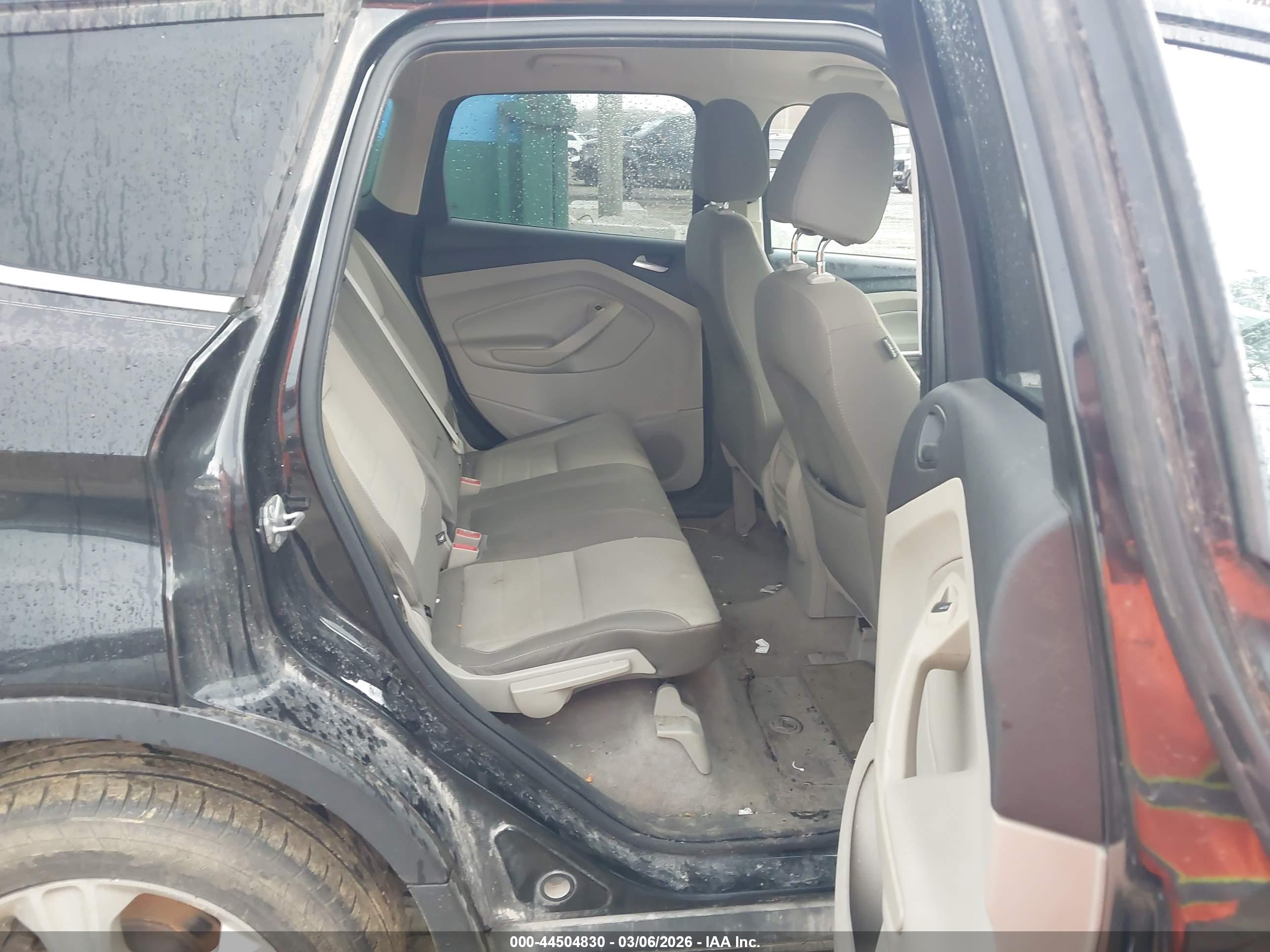 FORD ESCAPE image 8