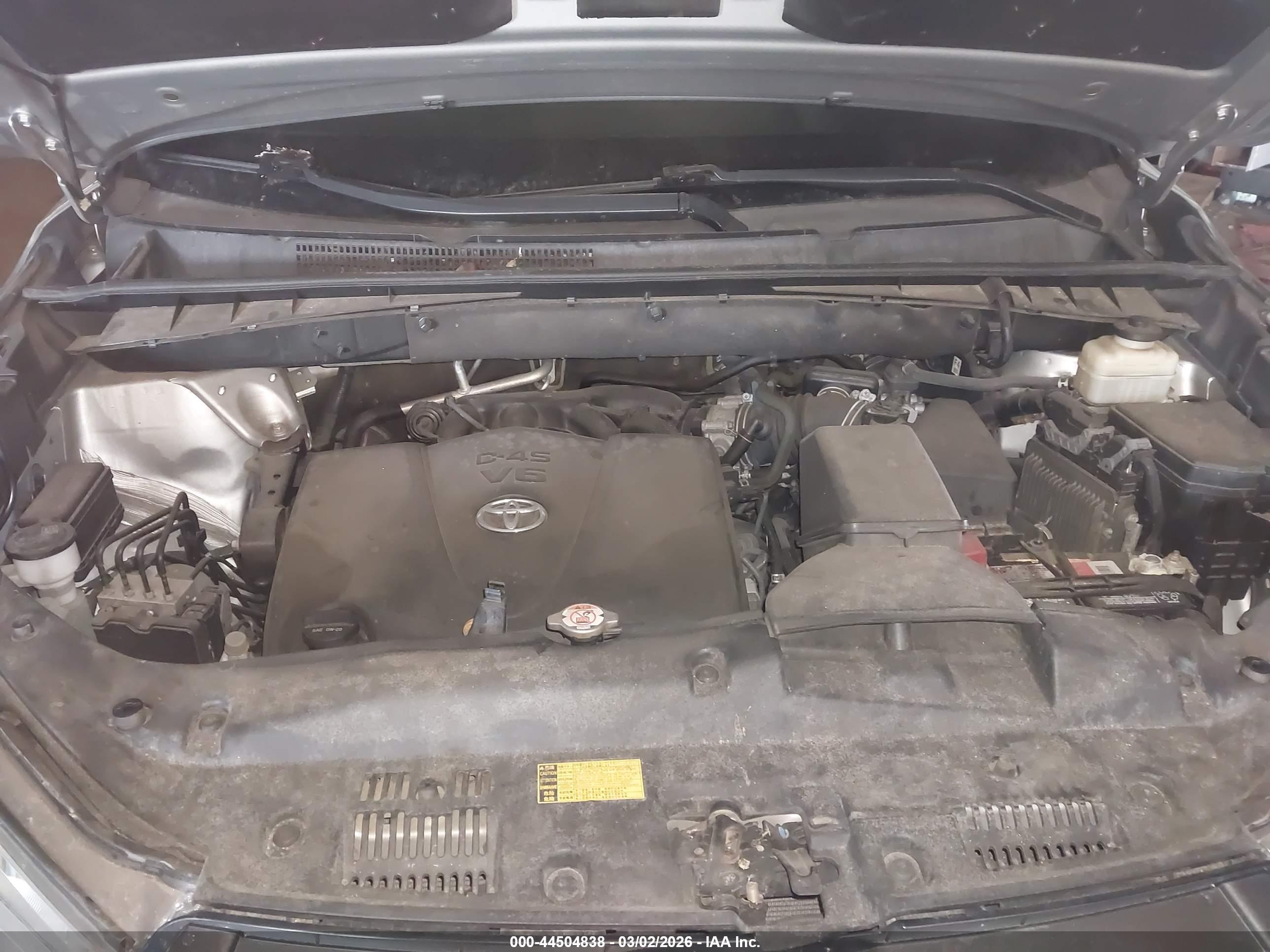 TOYOTA HIGHLANDER image 10