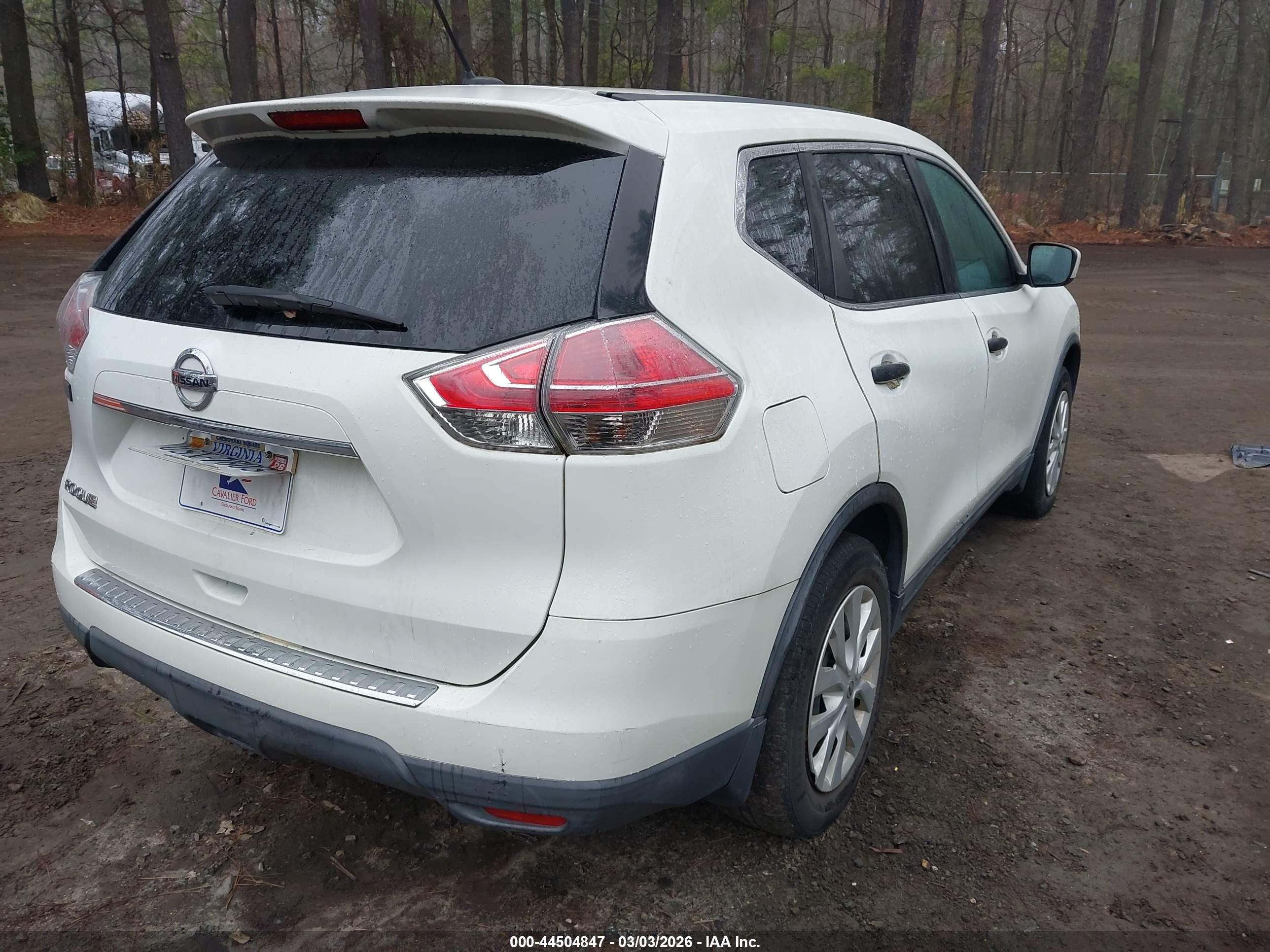 NISSAN ROGUE image 4