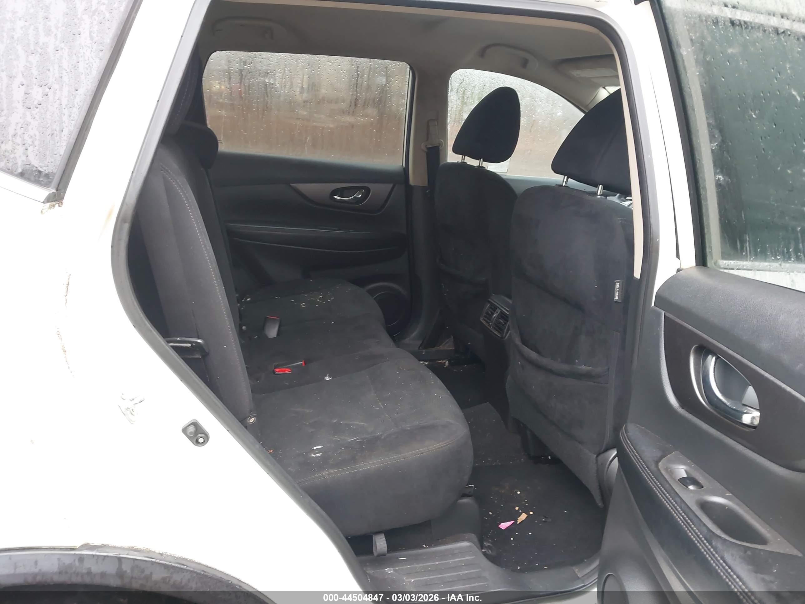 NISSAN ROGUE image 8