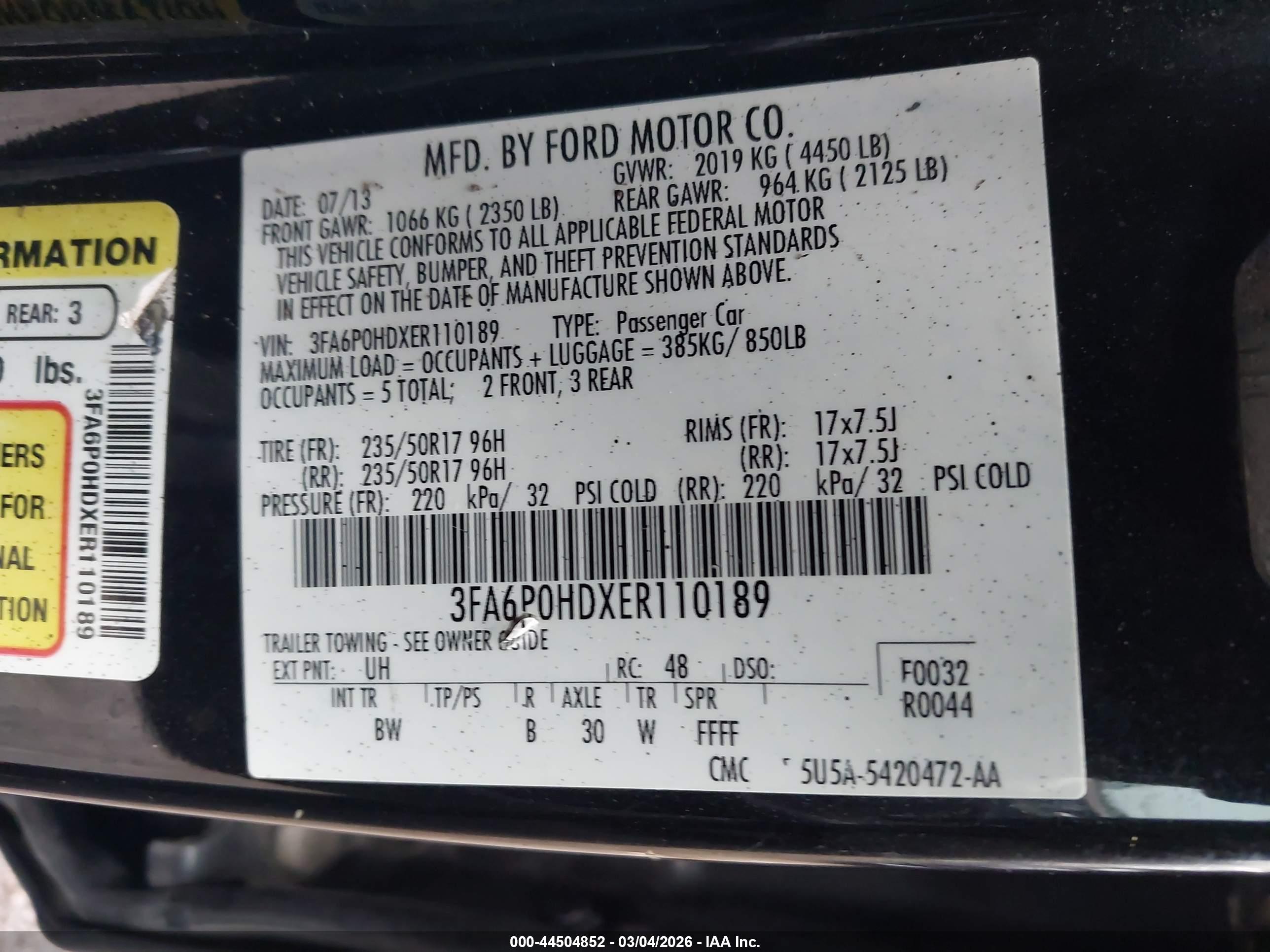 FORD FUSION image 9