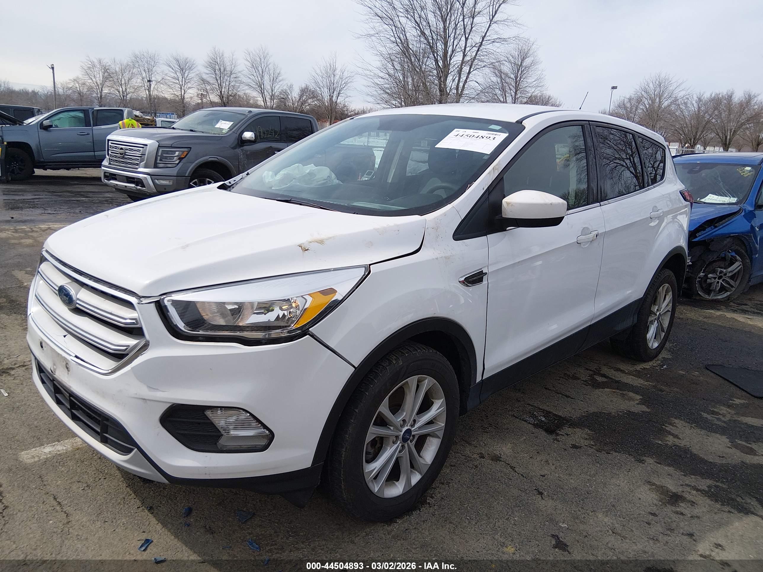 FORD ESCAPE image 2