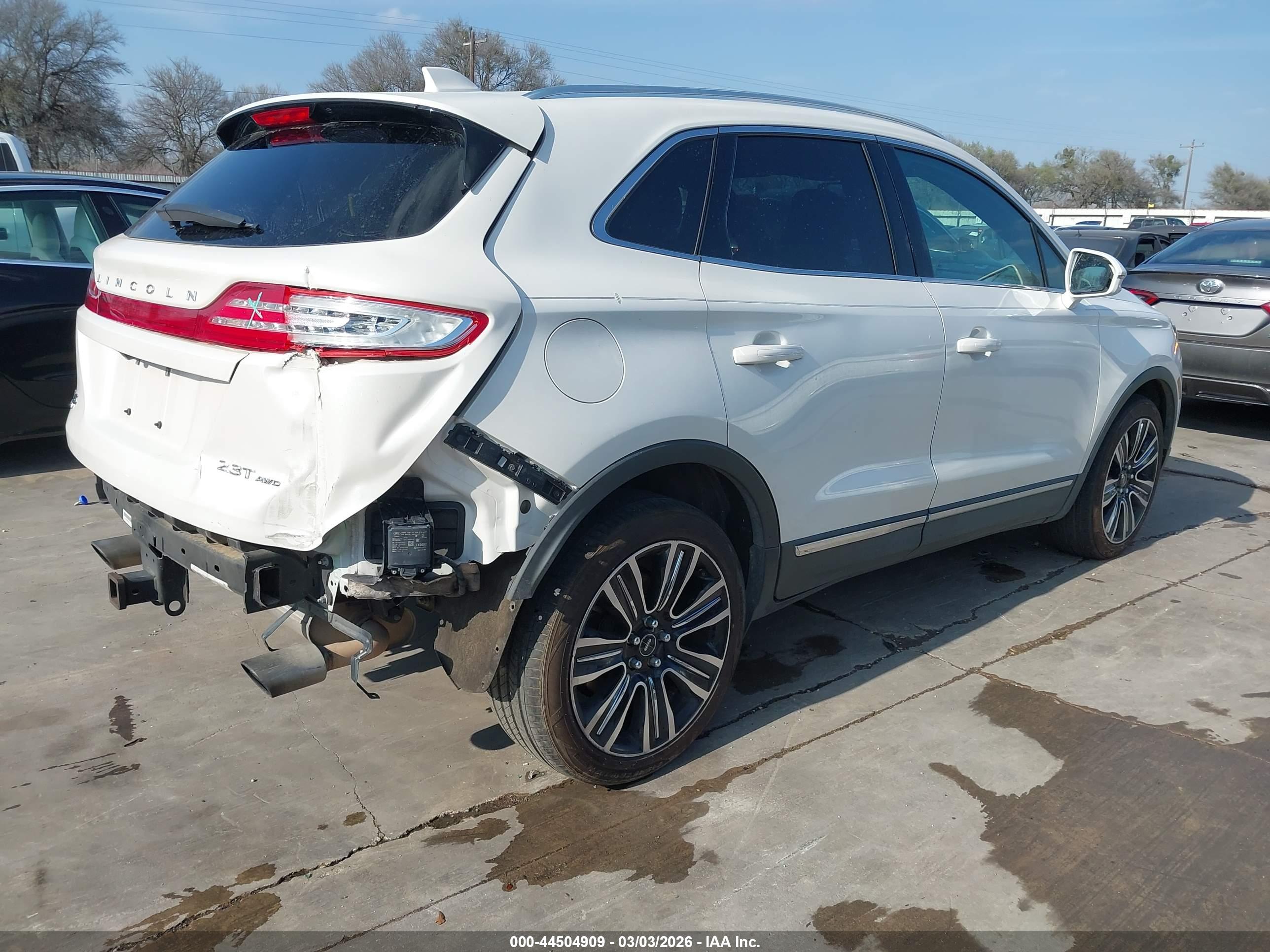 LINCOLN MKC image 4