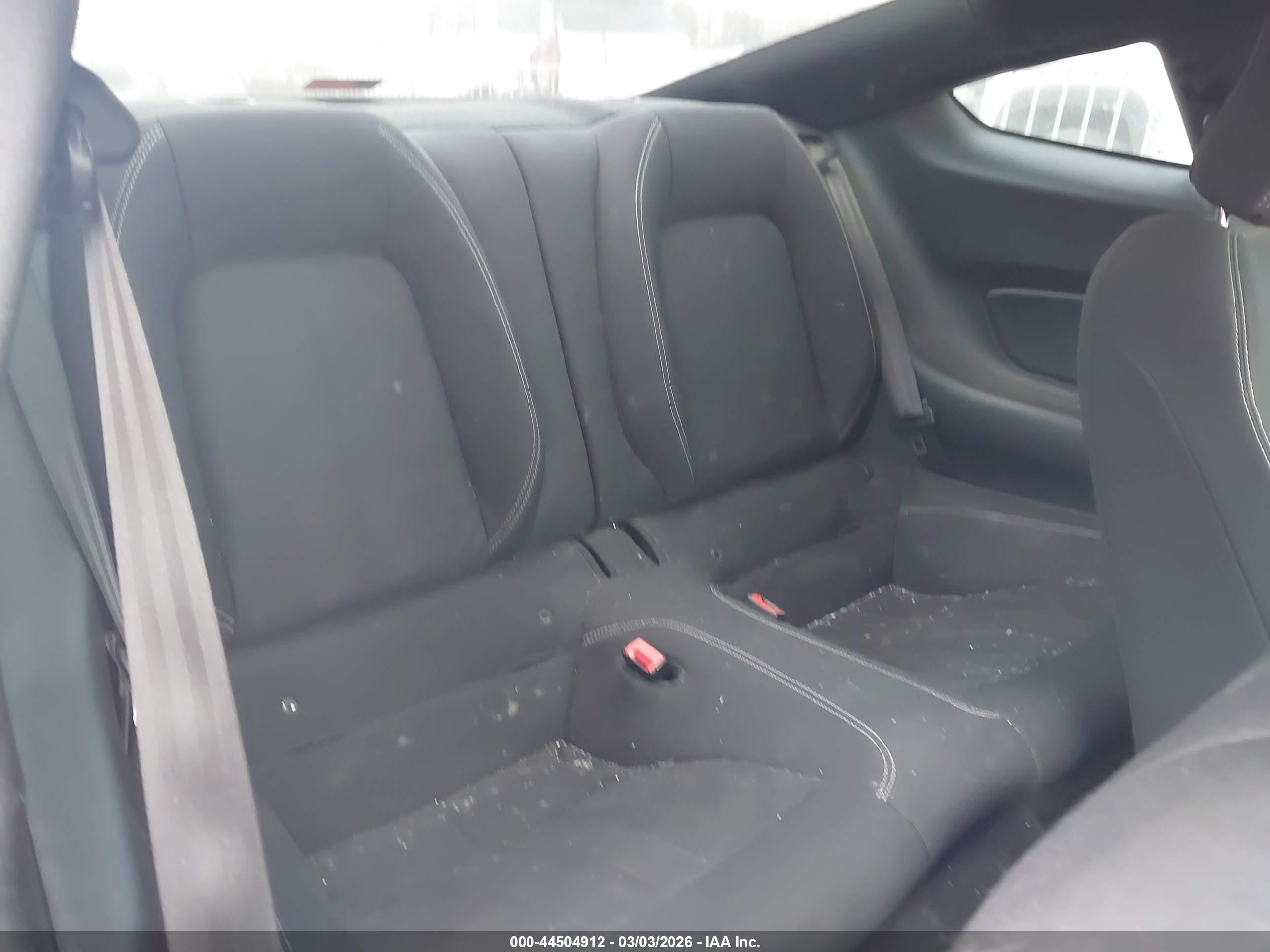 FORD MUSTANG image 8