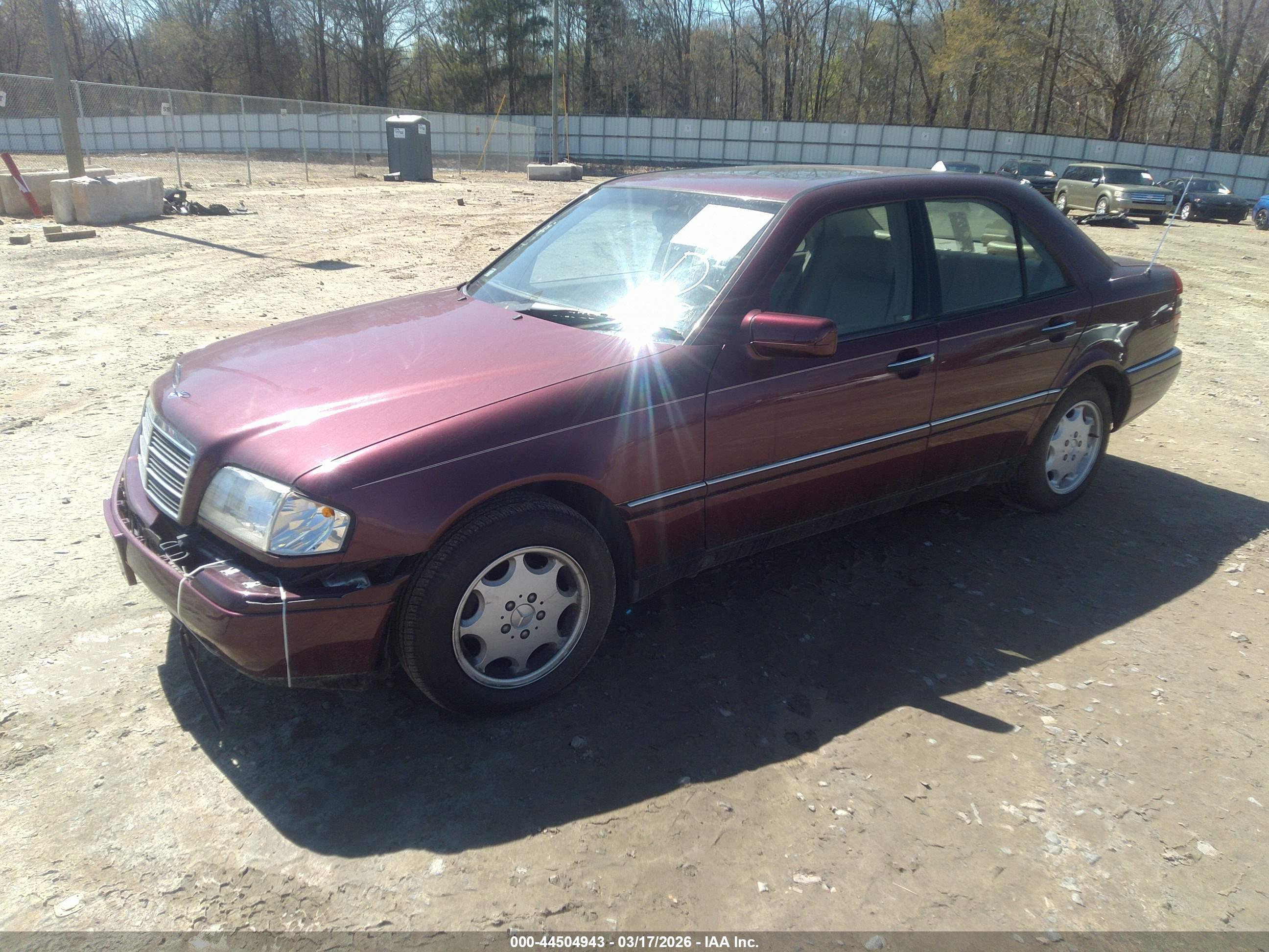 MERCEDES-BENZ C image 2