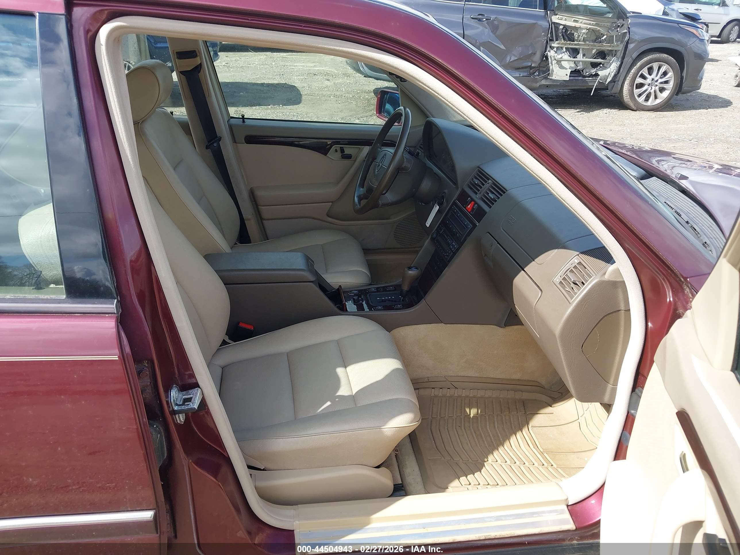 MERCEDES-BENZ C image 5