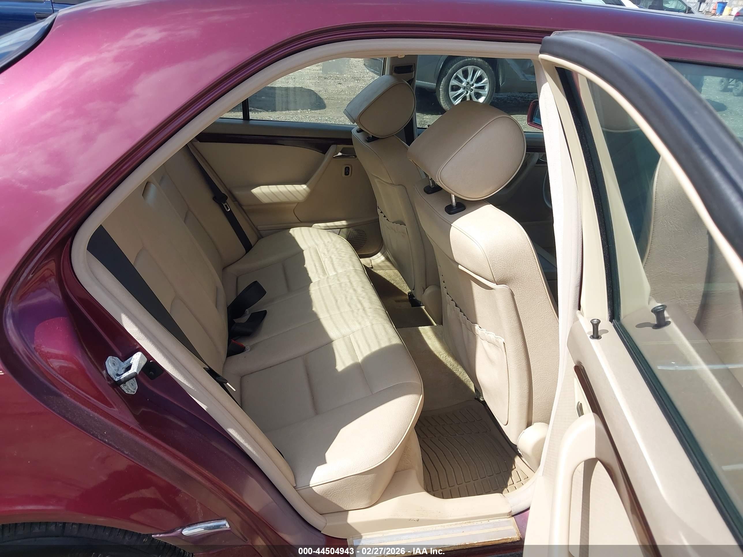 MERCEDES-BENZ C image 8