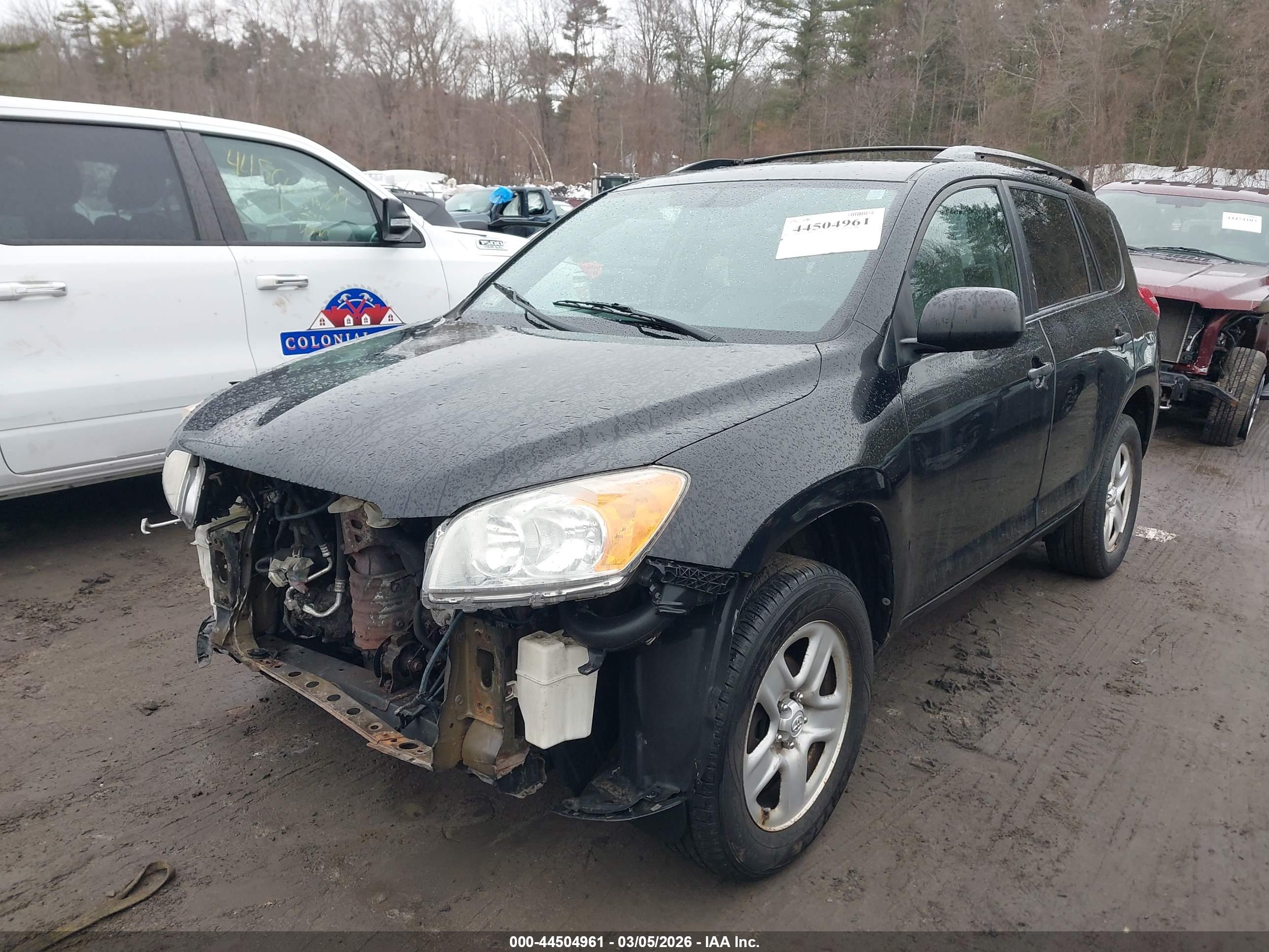 TOYOTA RAV4 image 2