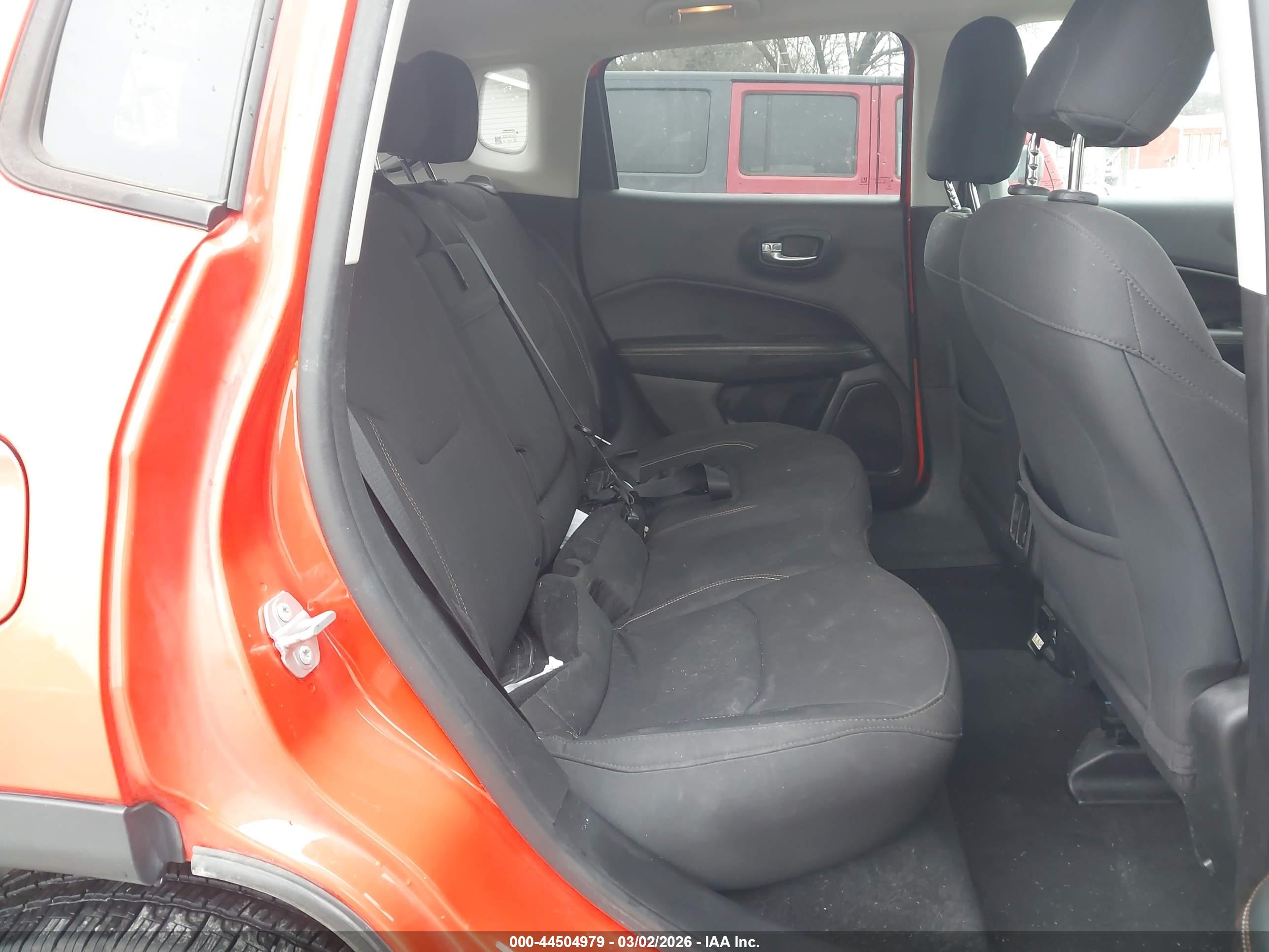 JEEP COMPASS image 8