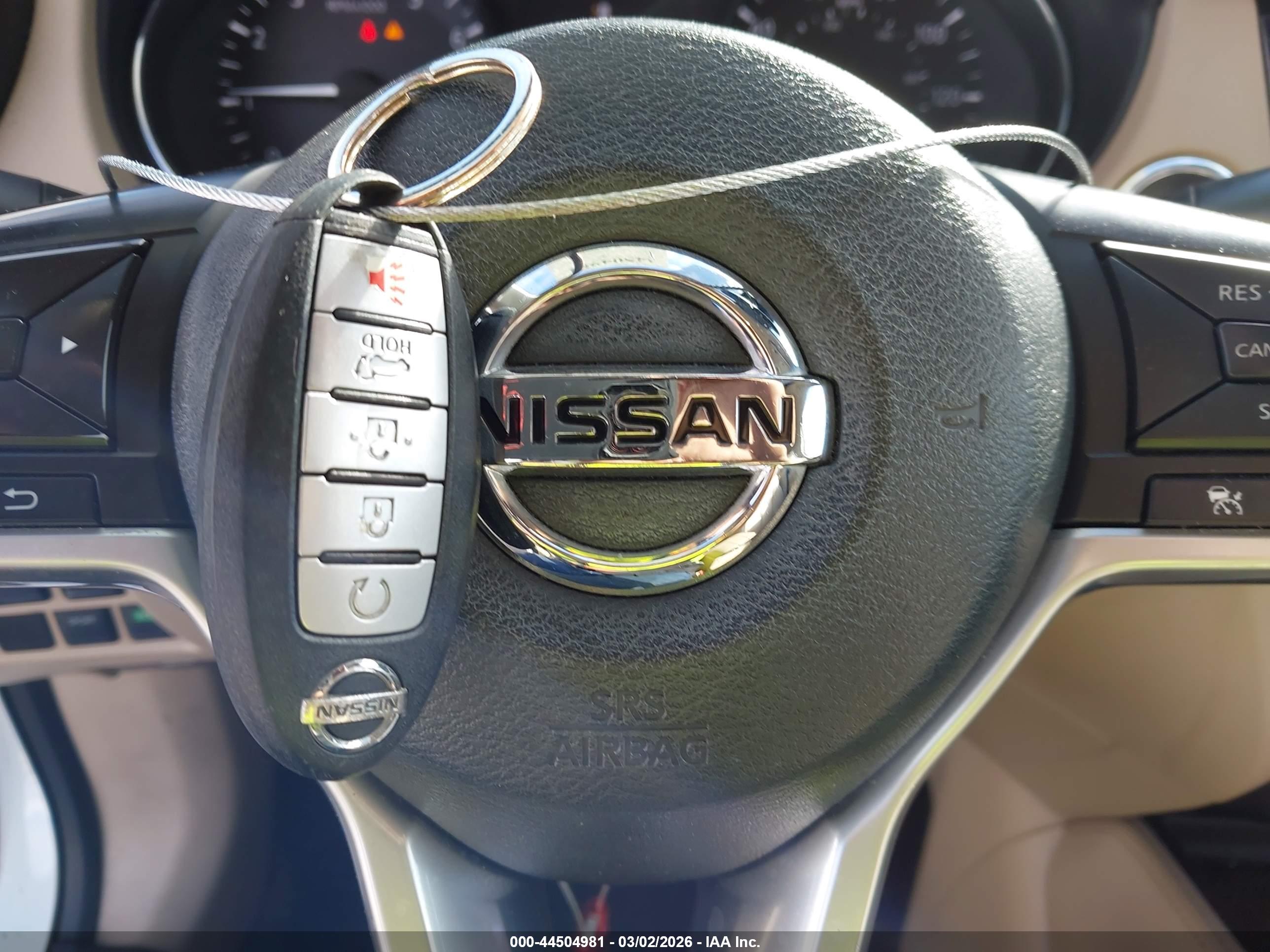NISSAN ROGUE image 11