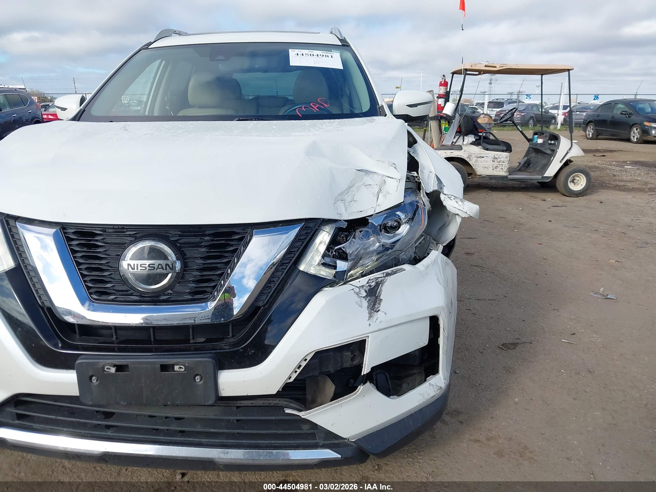 NISSAN ROGUE image 6