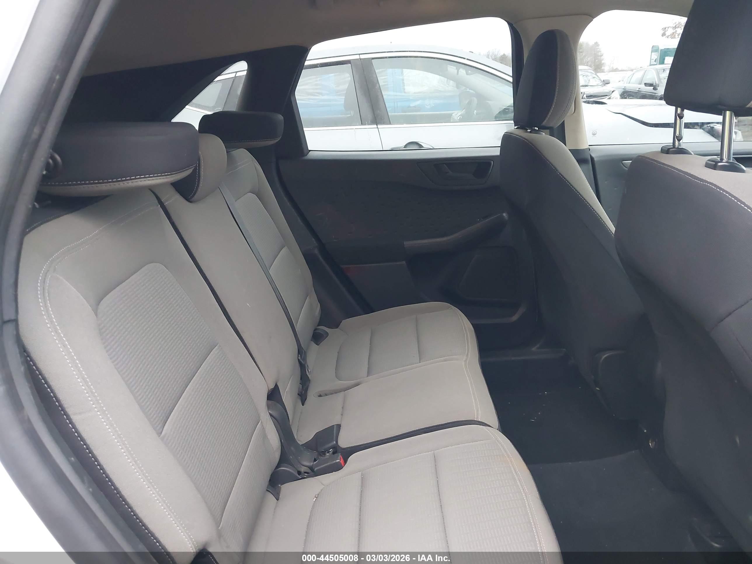 FORD ESCAPE image 8