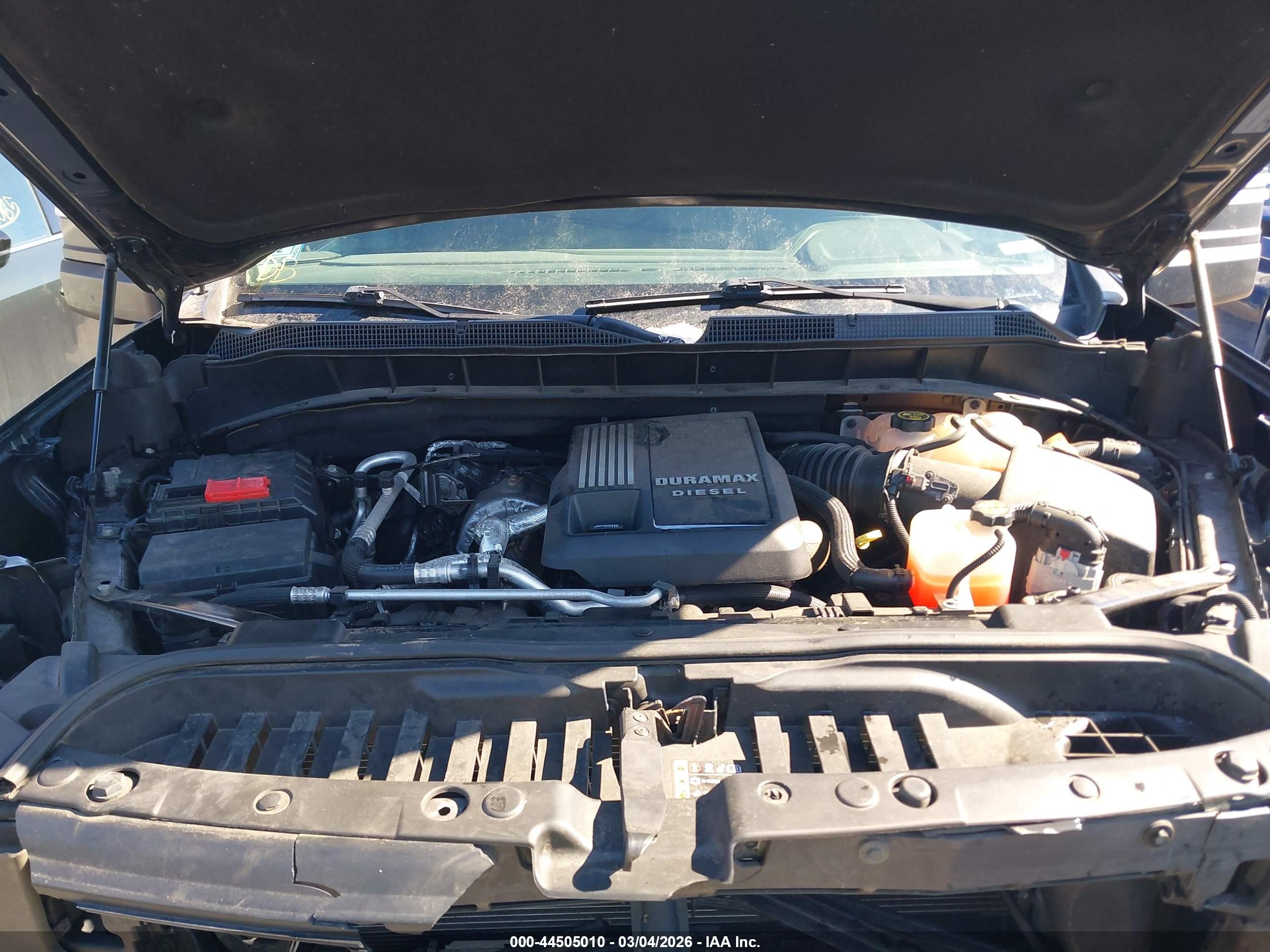 CHEVROLET SILVERADO image 10