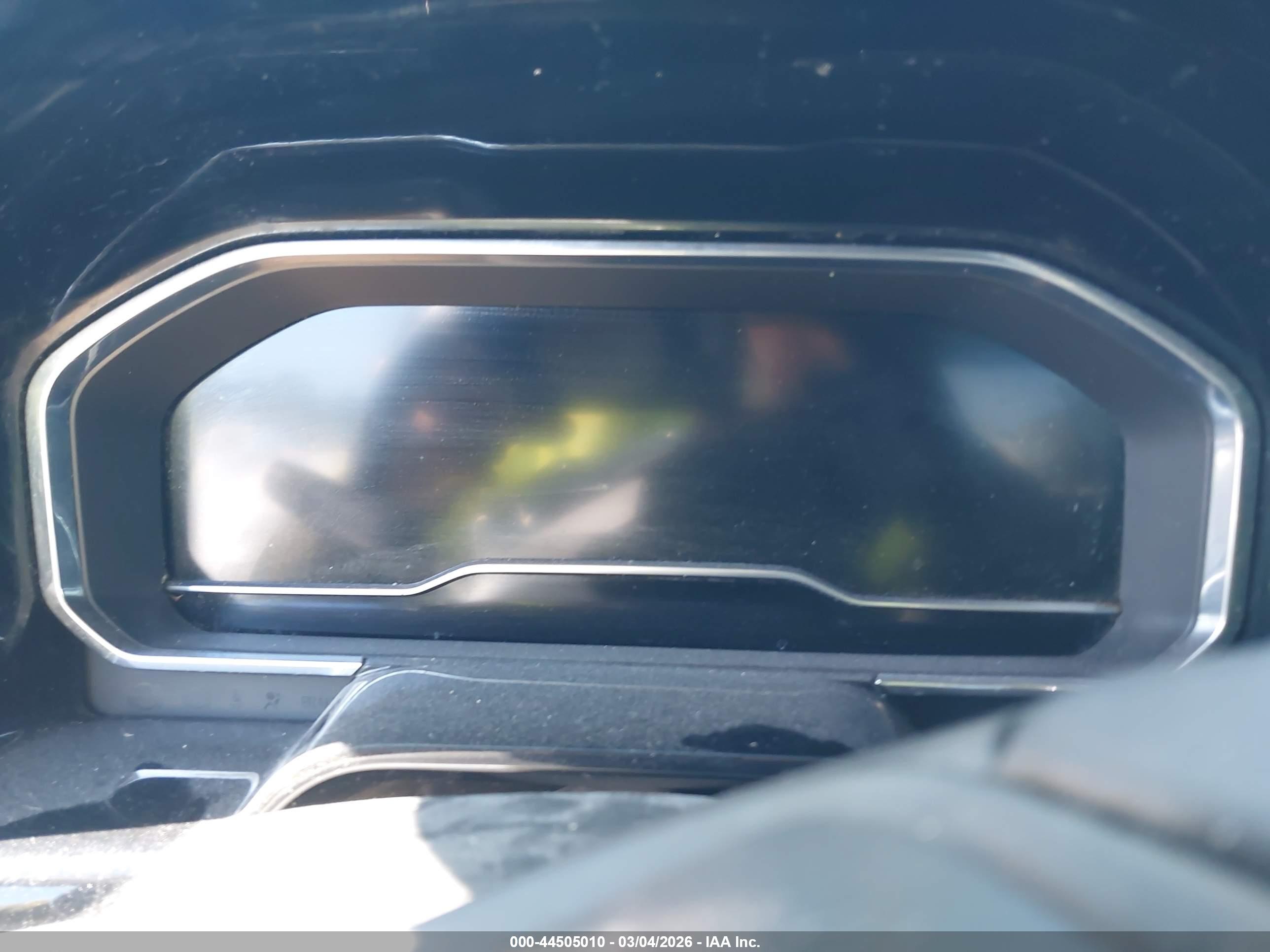 CHEVROLET SILVERADO image 7