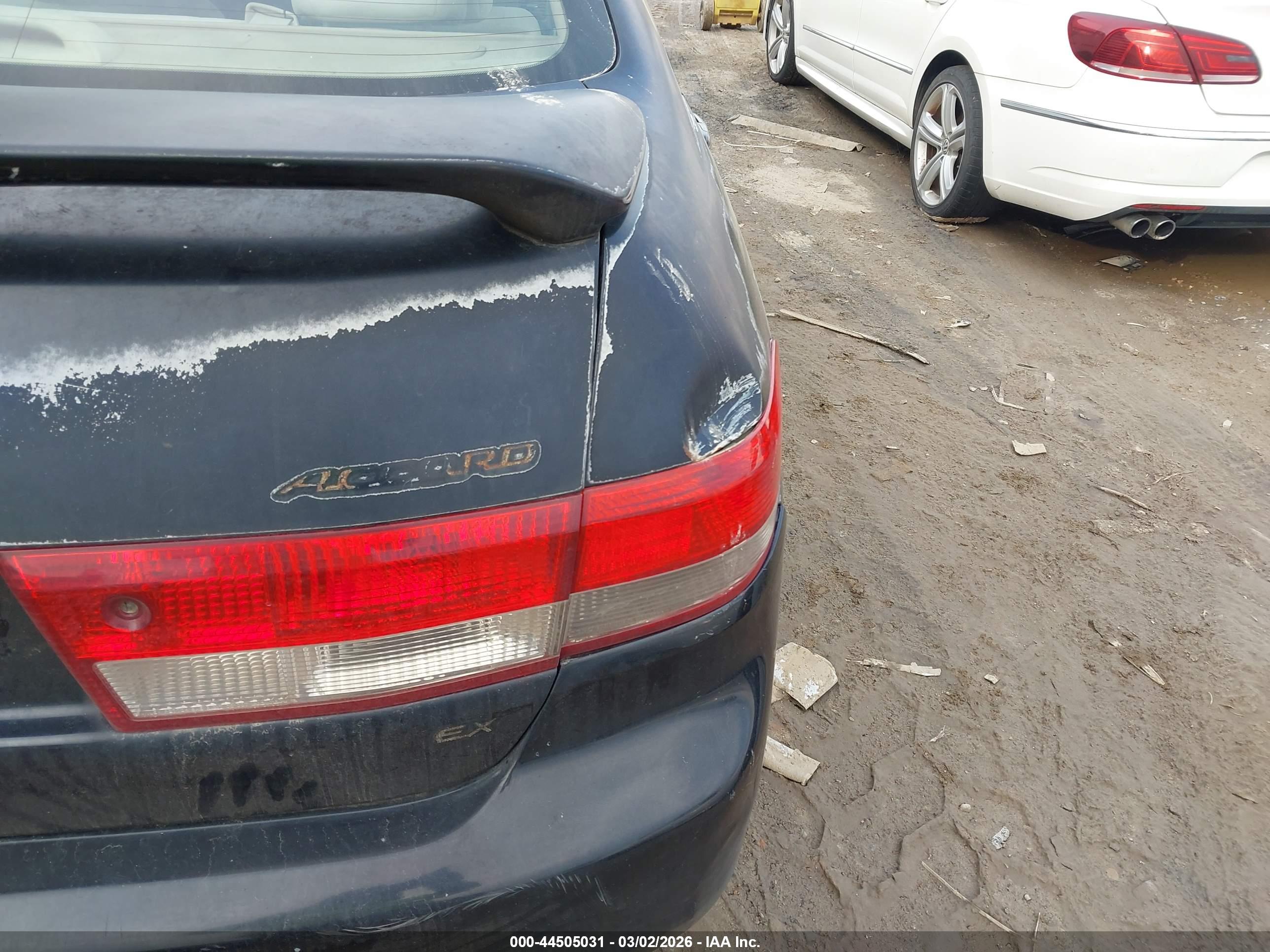 HONDA ACCORD image 6