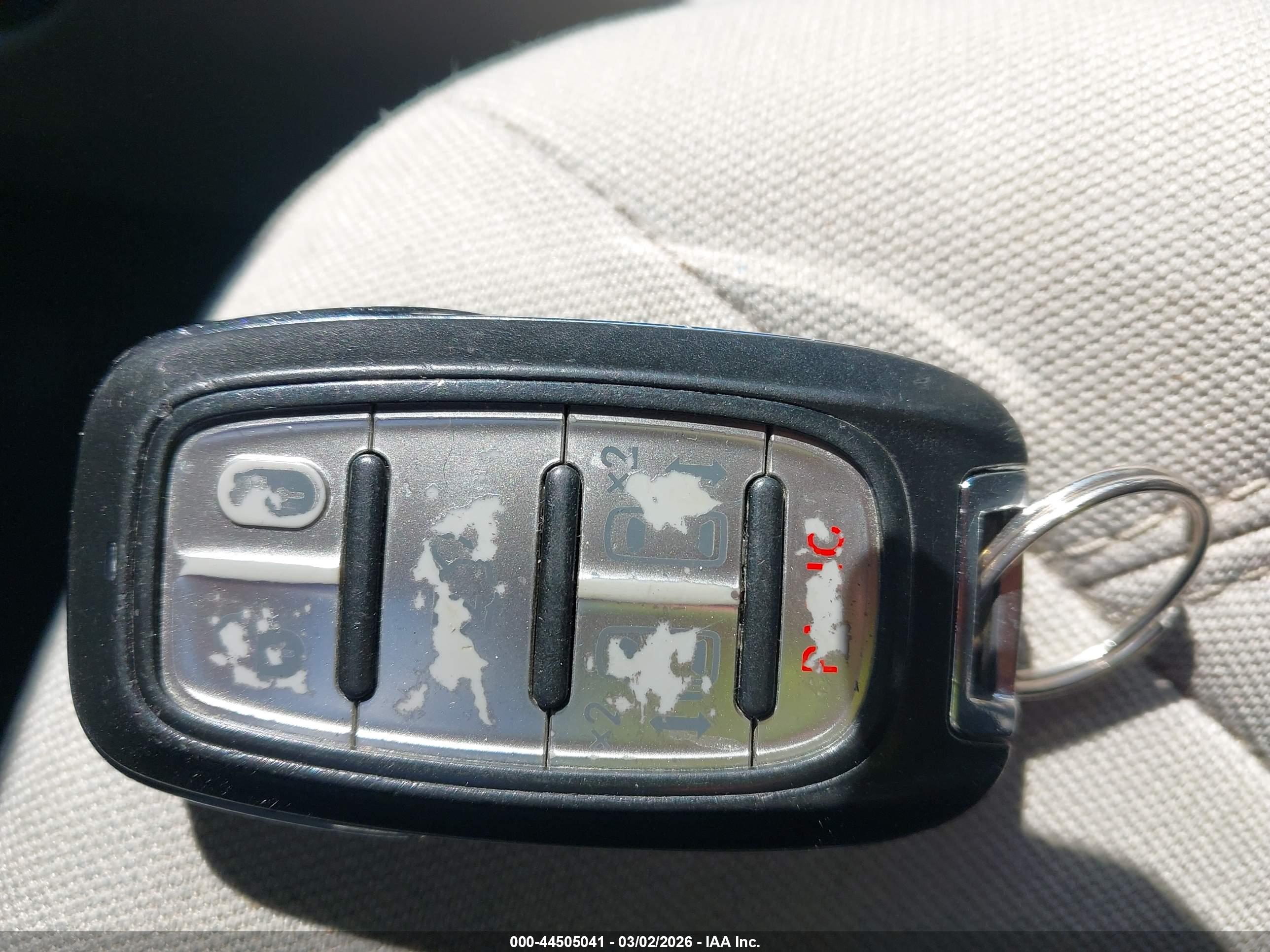 CHRYSLER PACIFICA image 11