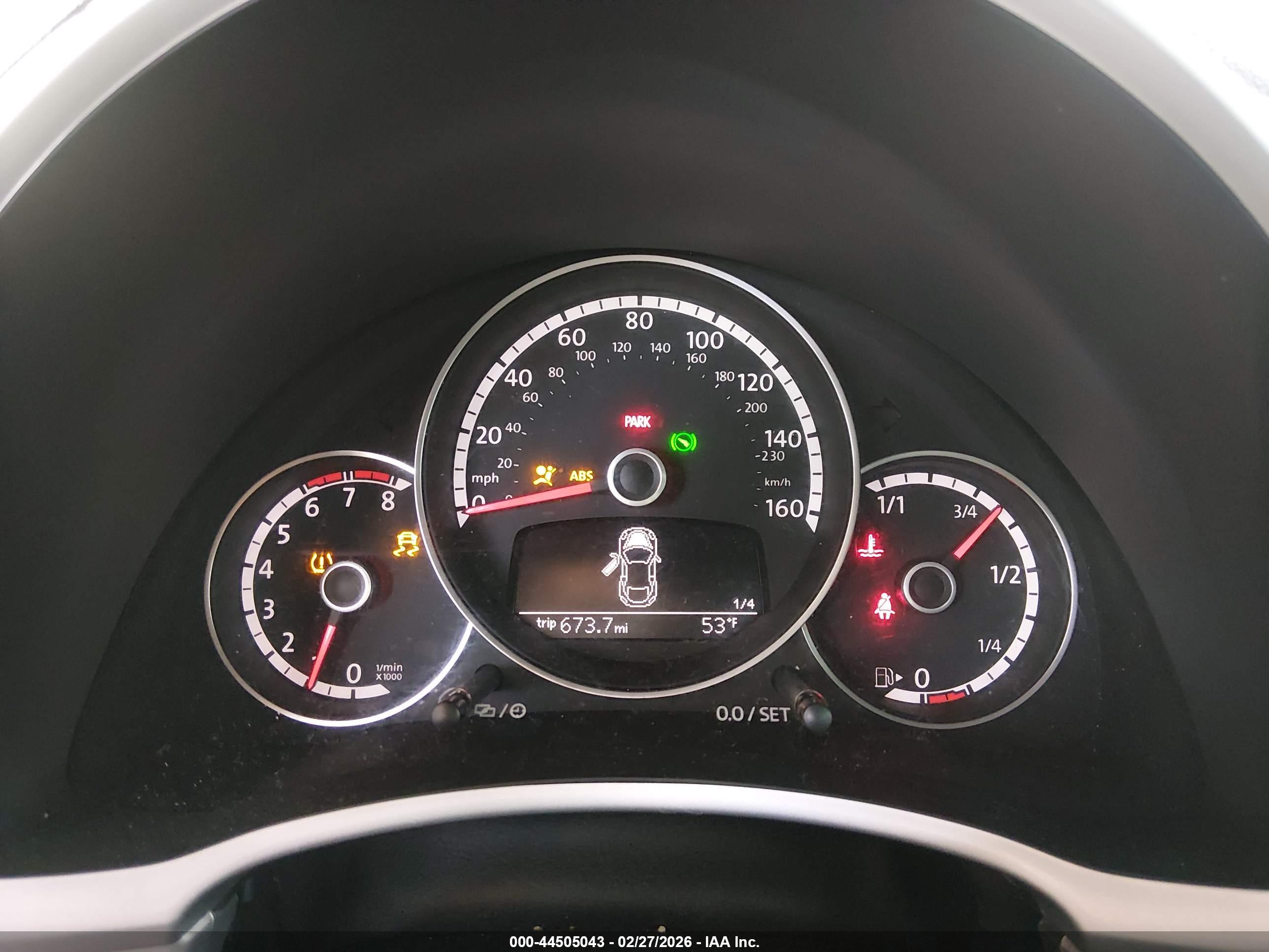 VOLKSWAGEN BEETLE image 7