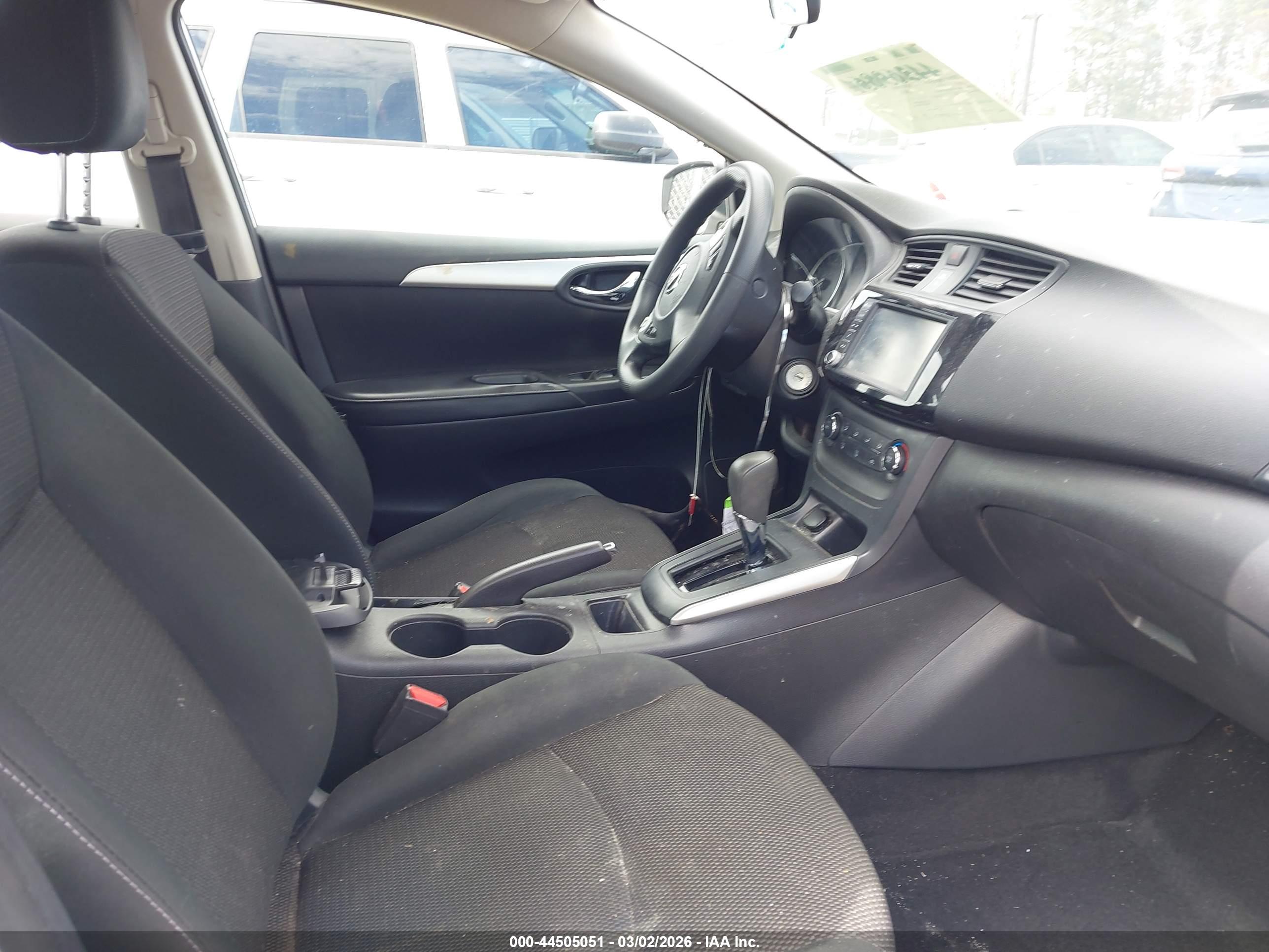 NISSAN SENTRA image 5