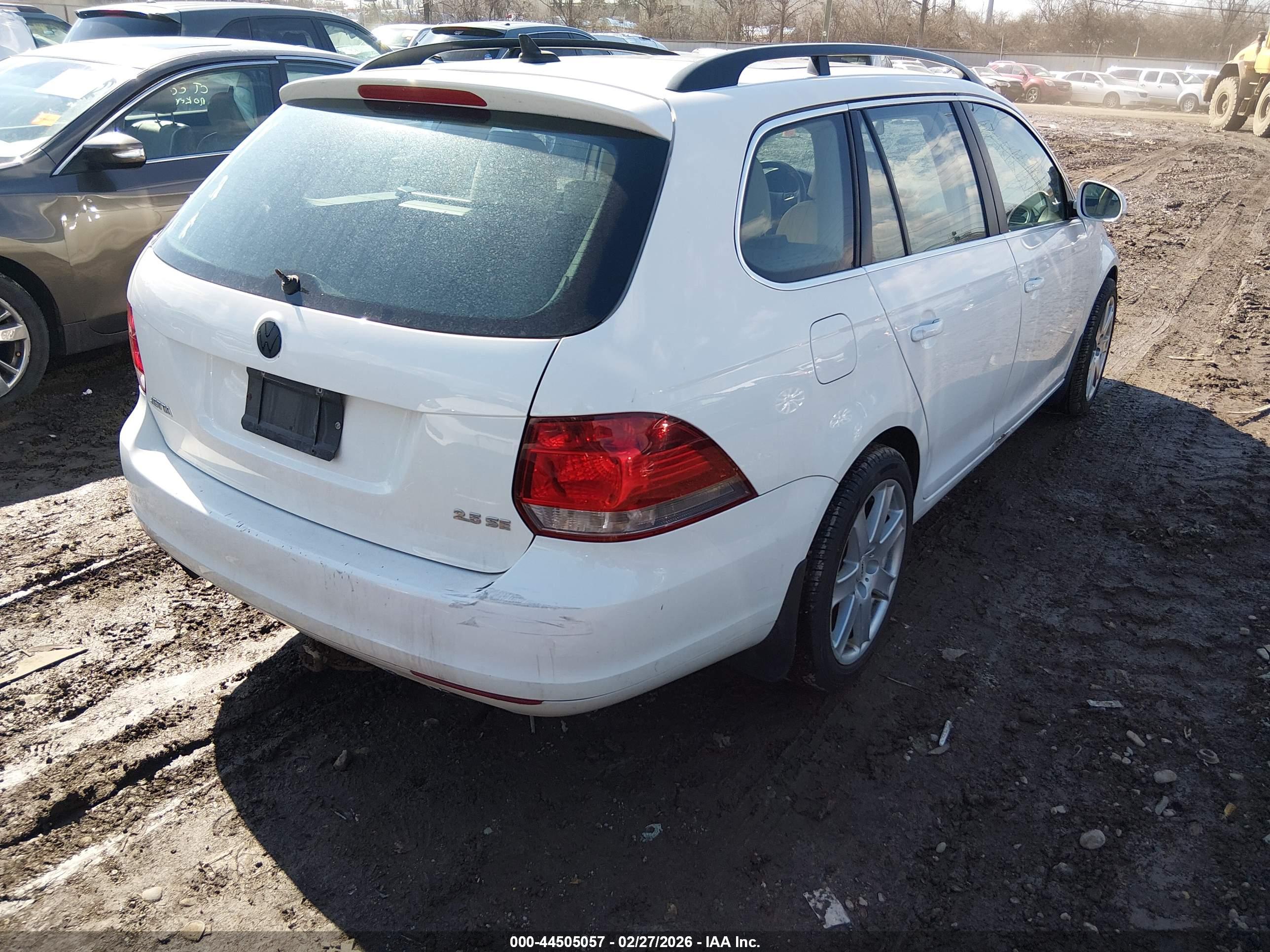 VOLKSWAGEN JETTA image 4