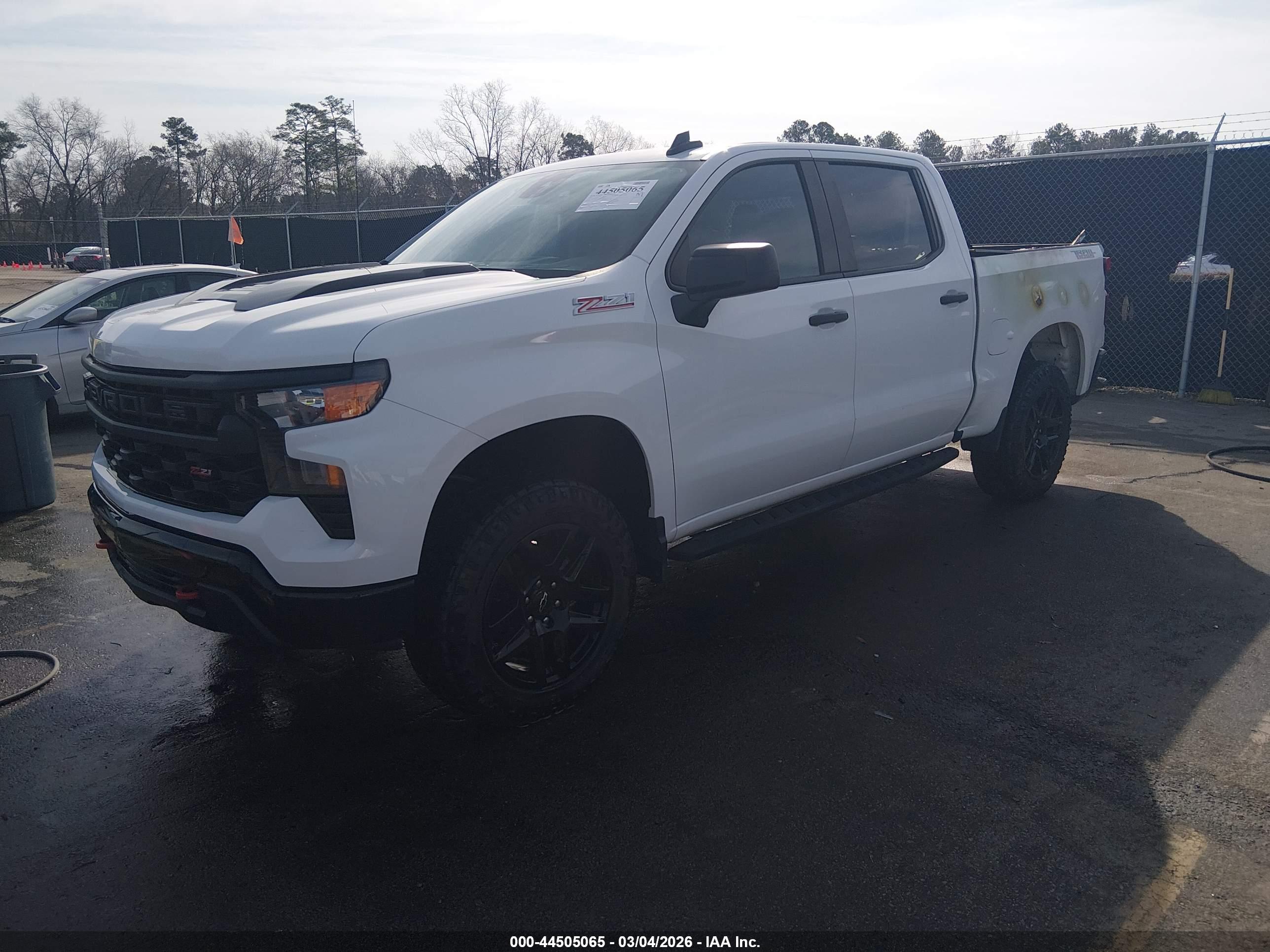 CHEVROLET SILVERADO image 2