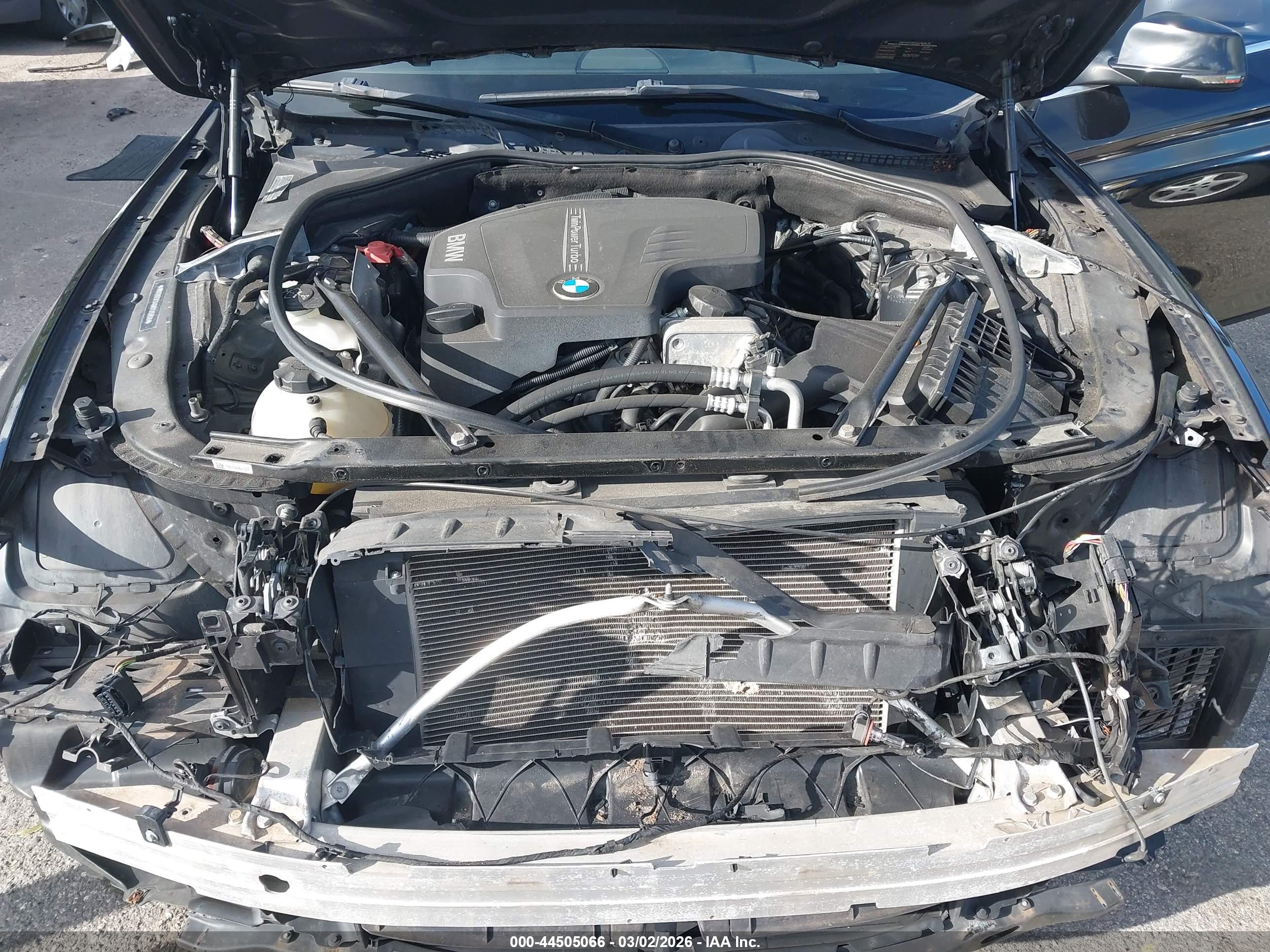 BMW 528I image 10