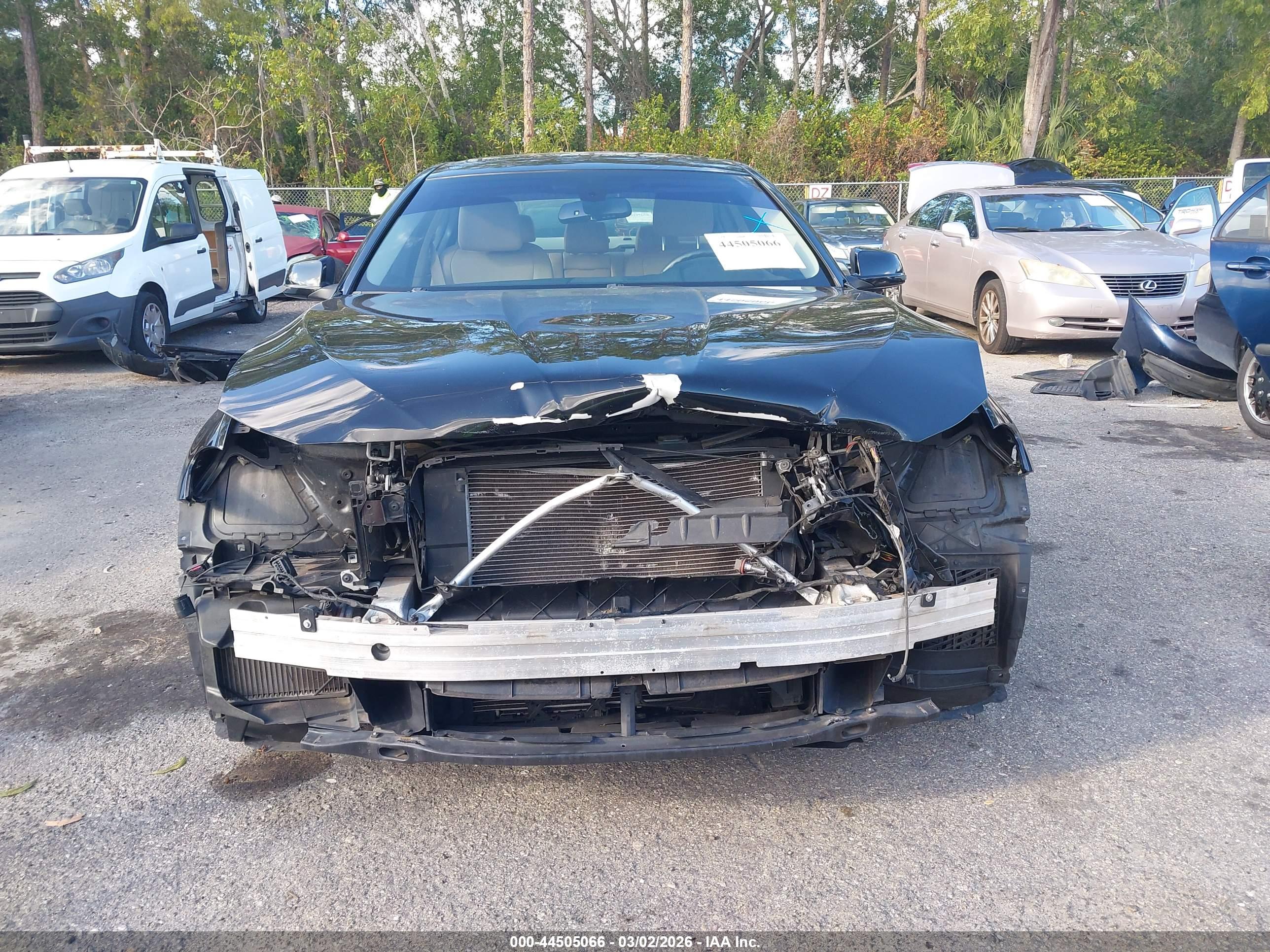BMW 528I image 6