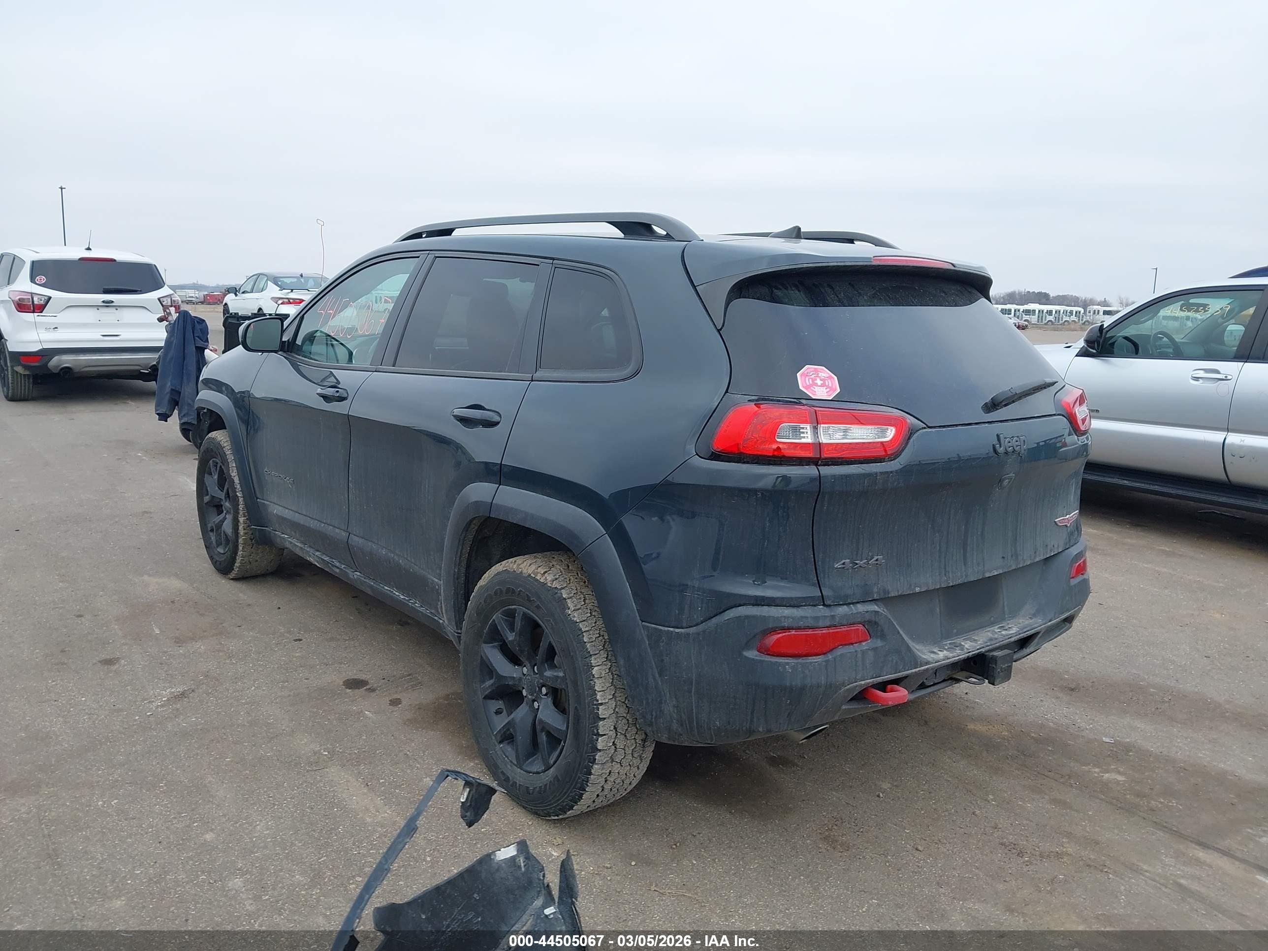 JEEP CHEROKEE image 3