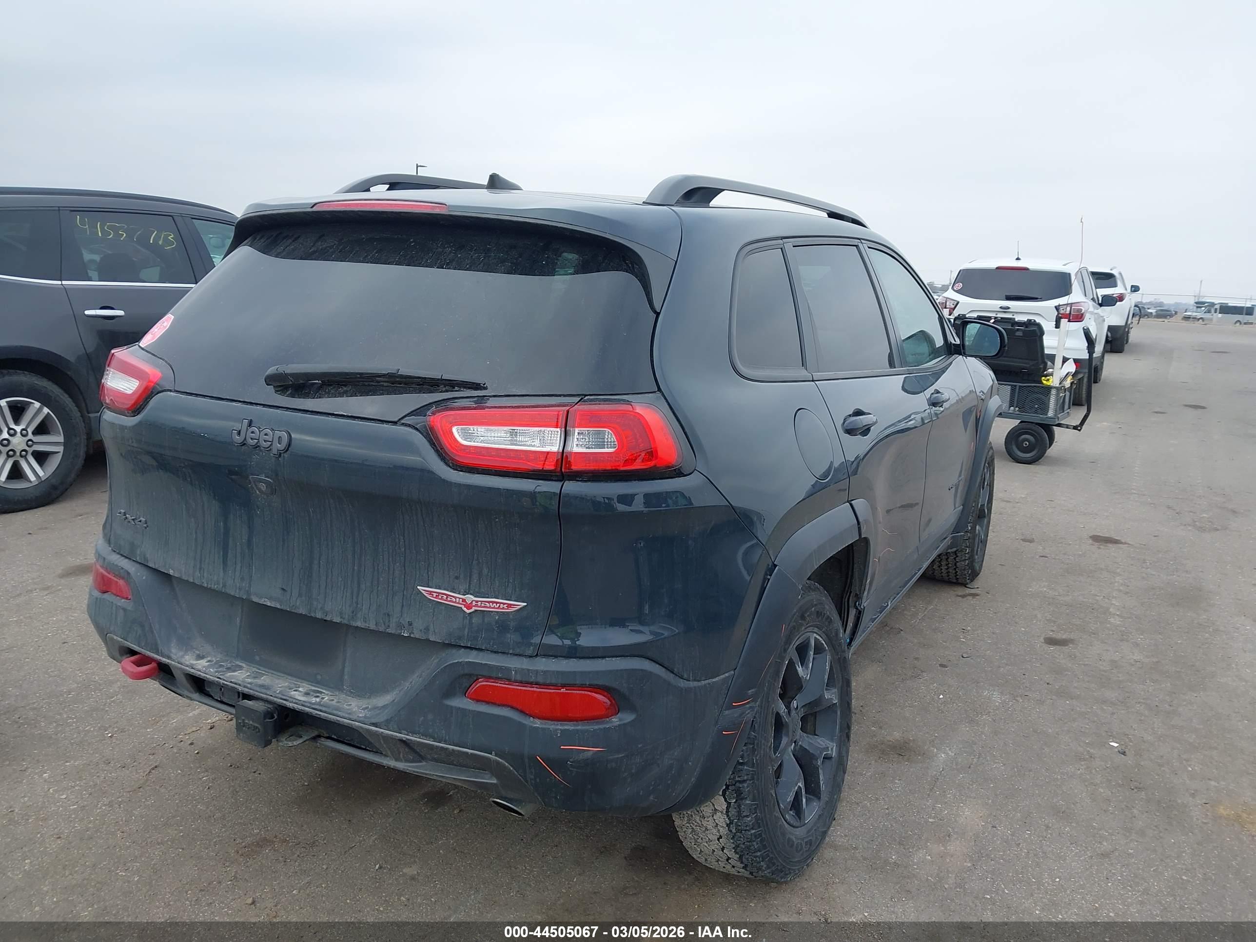 JEEP CHEROKEE image 4