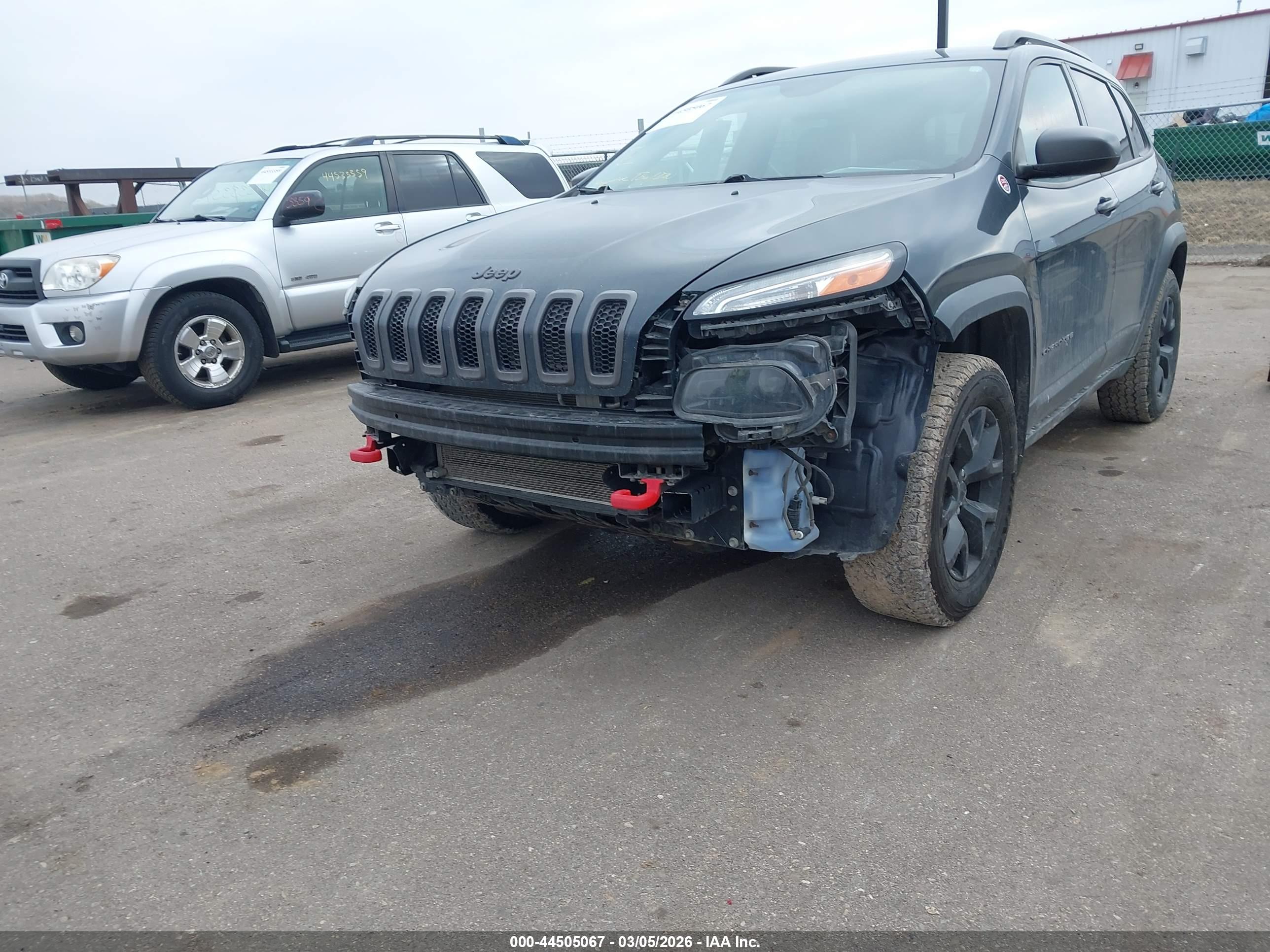 JEEP CHEROKEE image 6