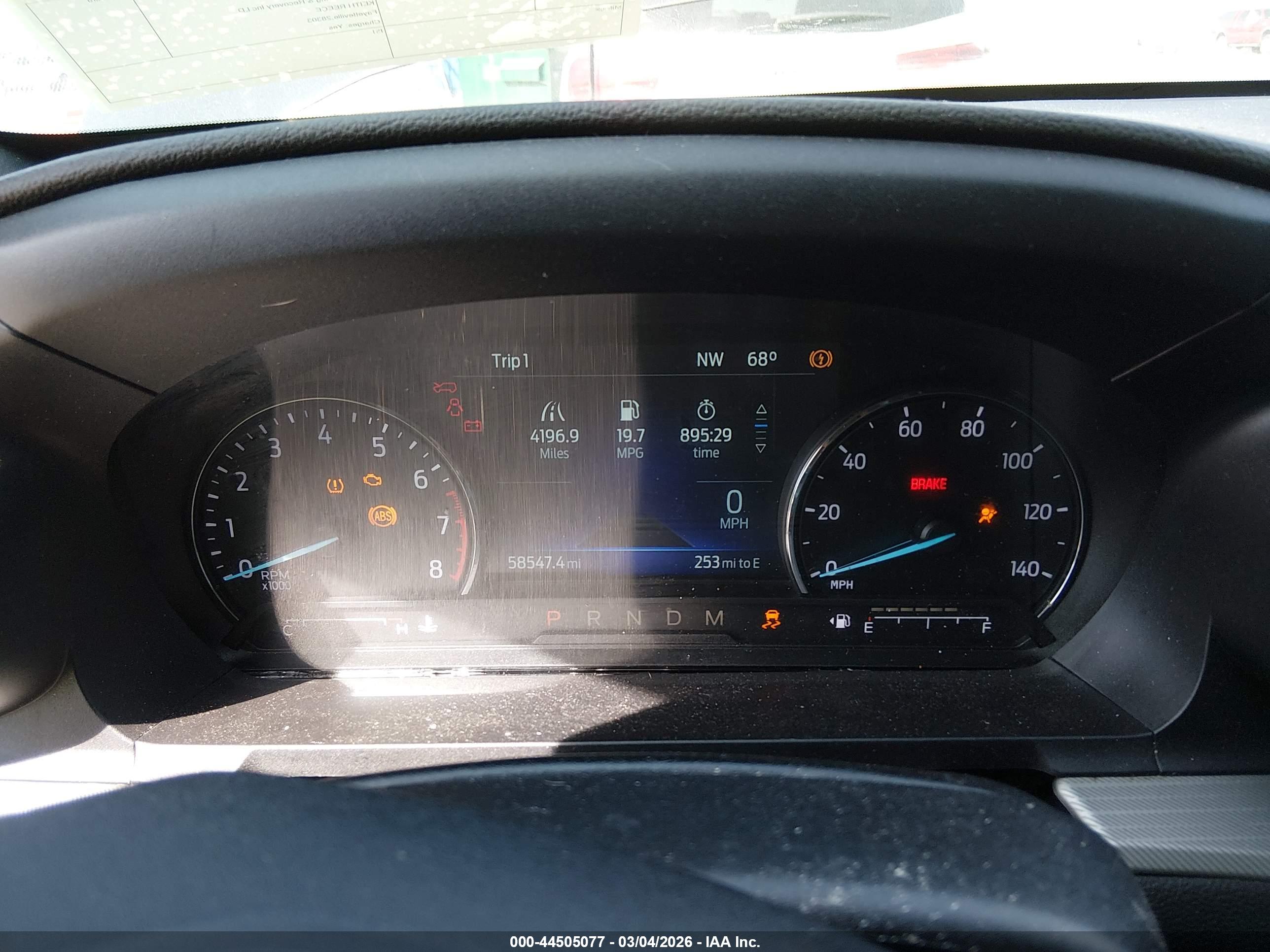 FORD EXPLORER image 7