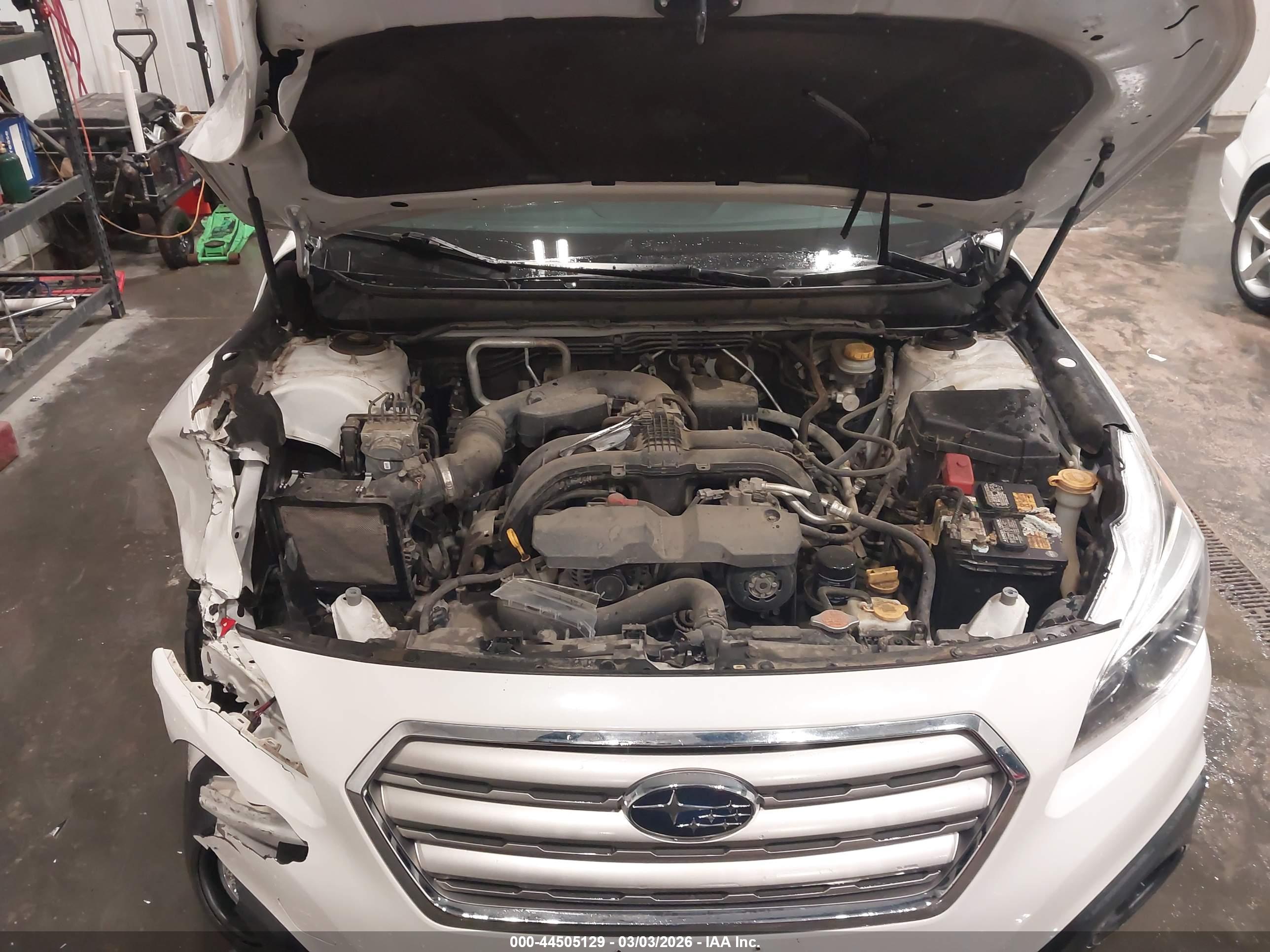 SUBARU OUTBACK image 10
