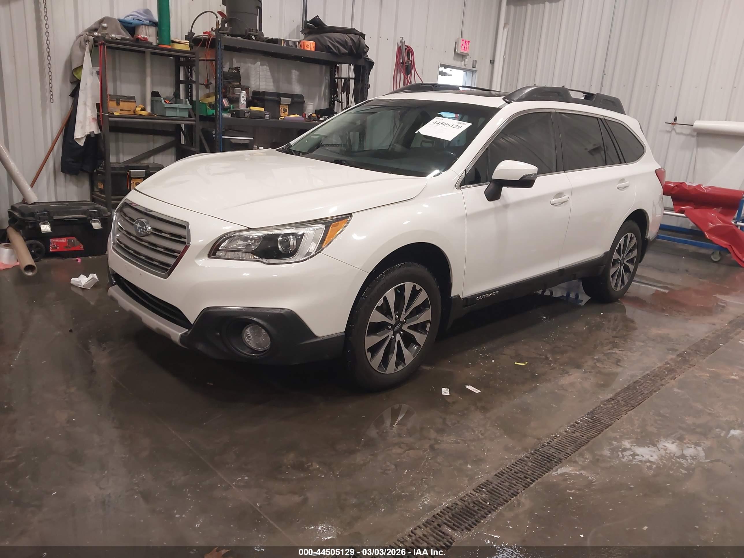 SUBARU OUTBACK image 2