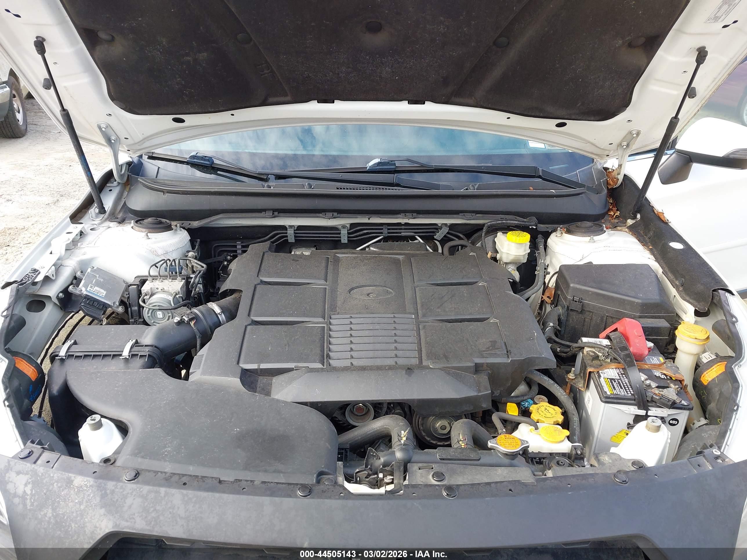 SUBARU OUTBACK image 10