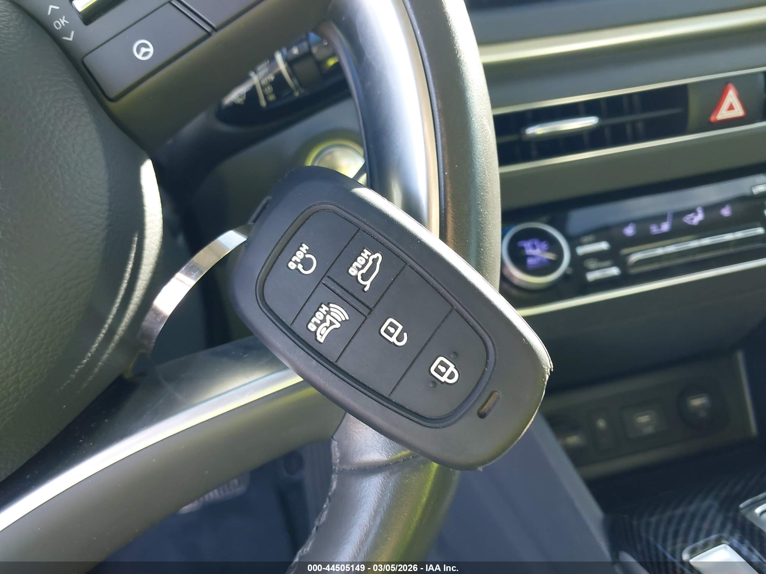 HYUNDAI SONATA image 11