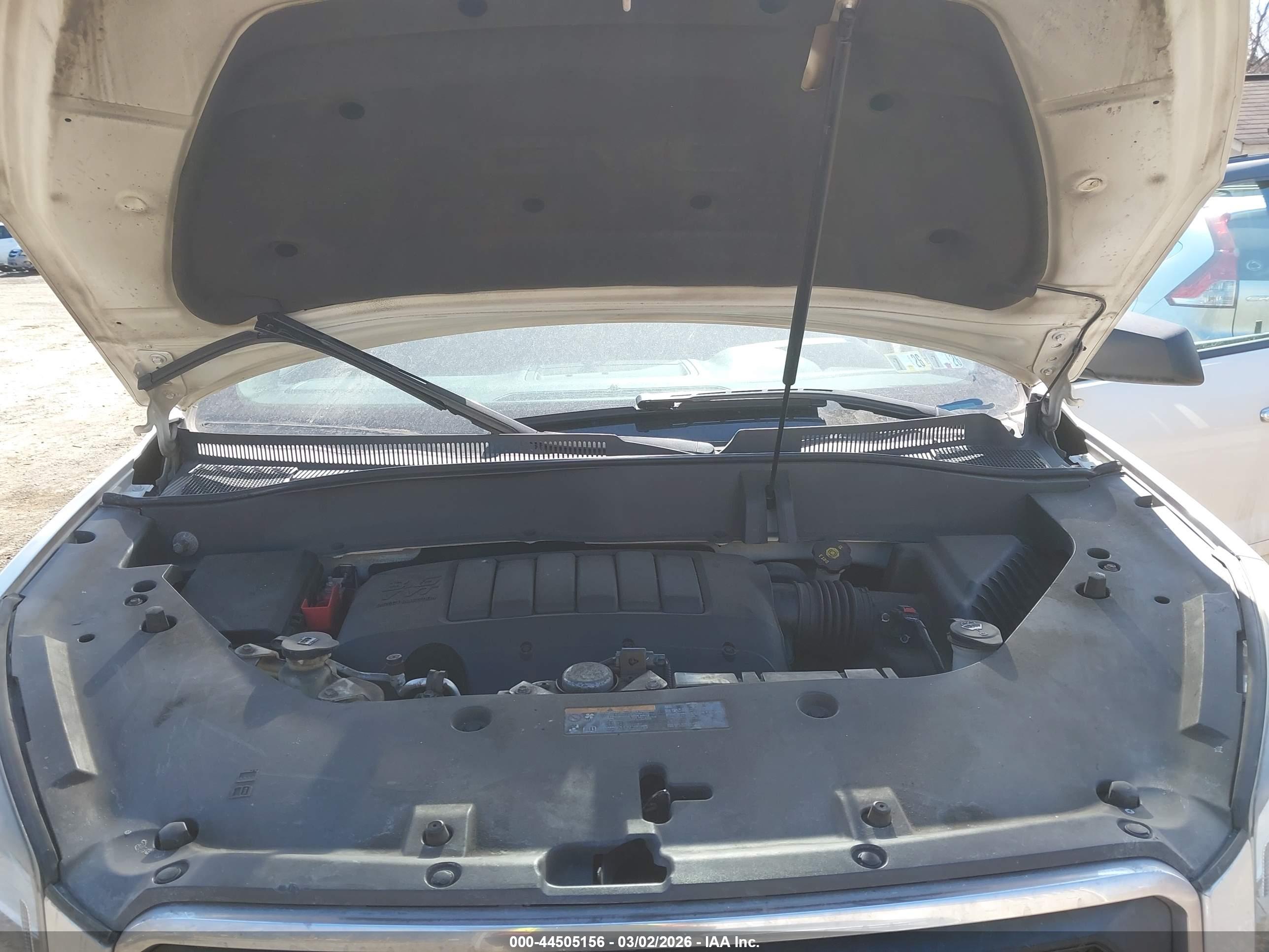GMC ACADIA image 10