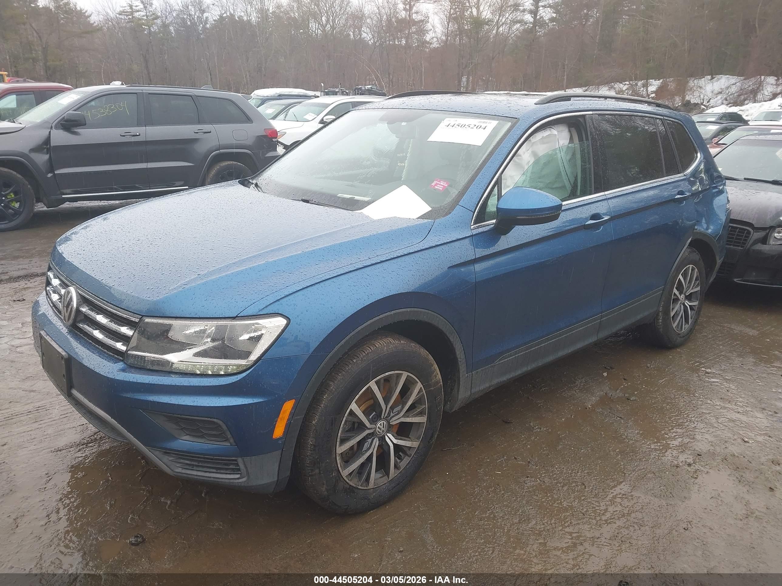 VOLKSWAGEN TIGUAN image 2